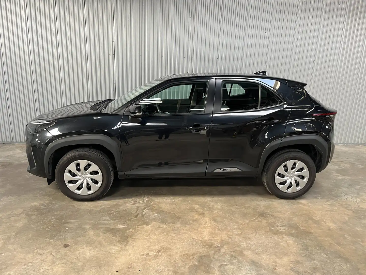 Toyota Yaris Cross Yaris Cross Hybrid 1.5 VVT-i Dynamic Camera Zwart - 1