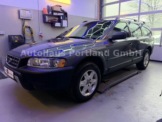 Volvo XC70 D5 AWD Kinetic LL S-Heft/ZR 22/Tempo/Multi