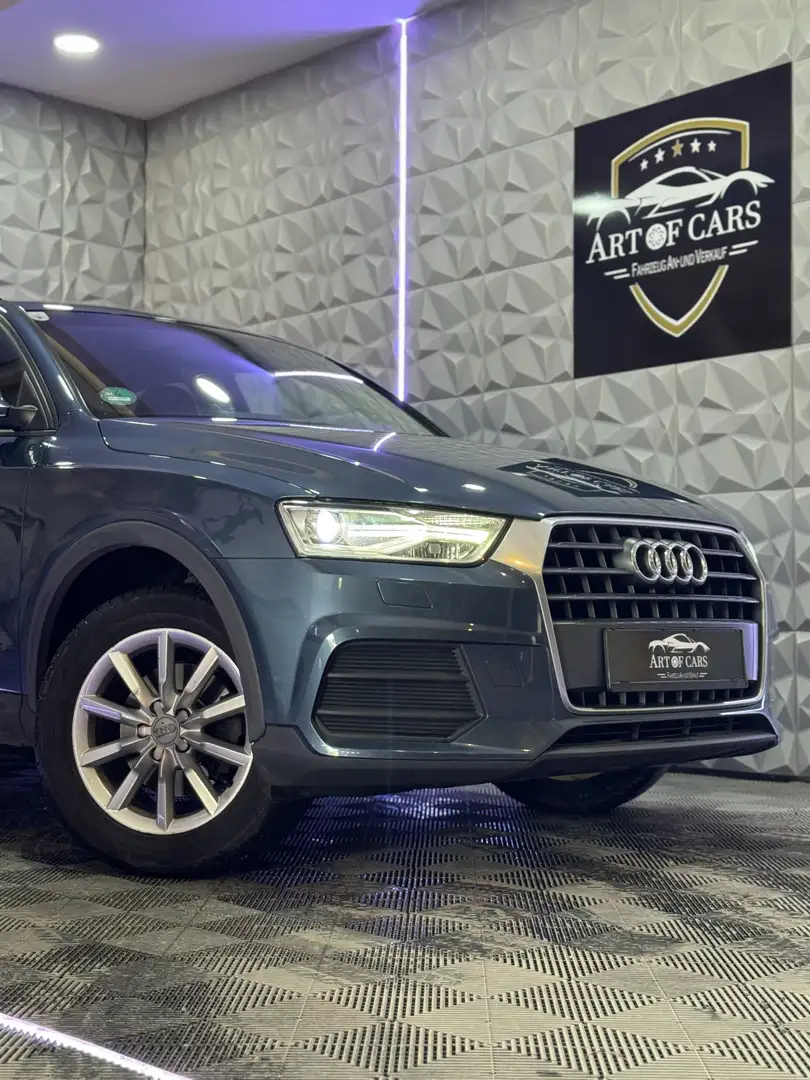 Audi Q3 2,0 TDI Blau - 2