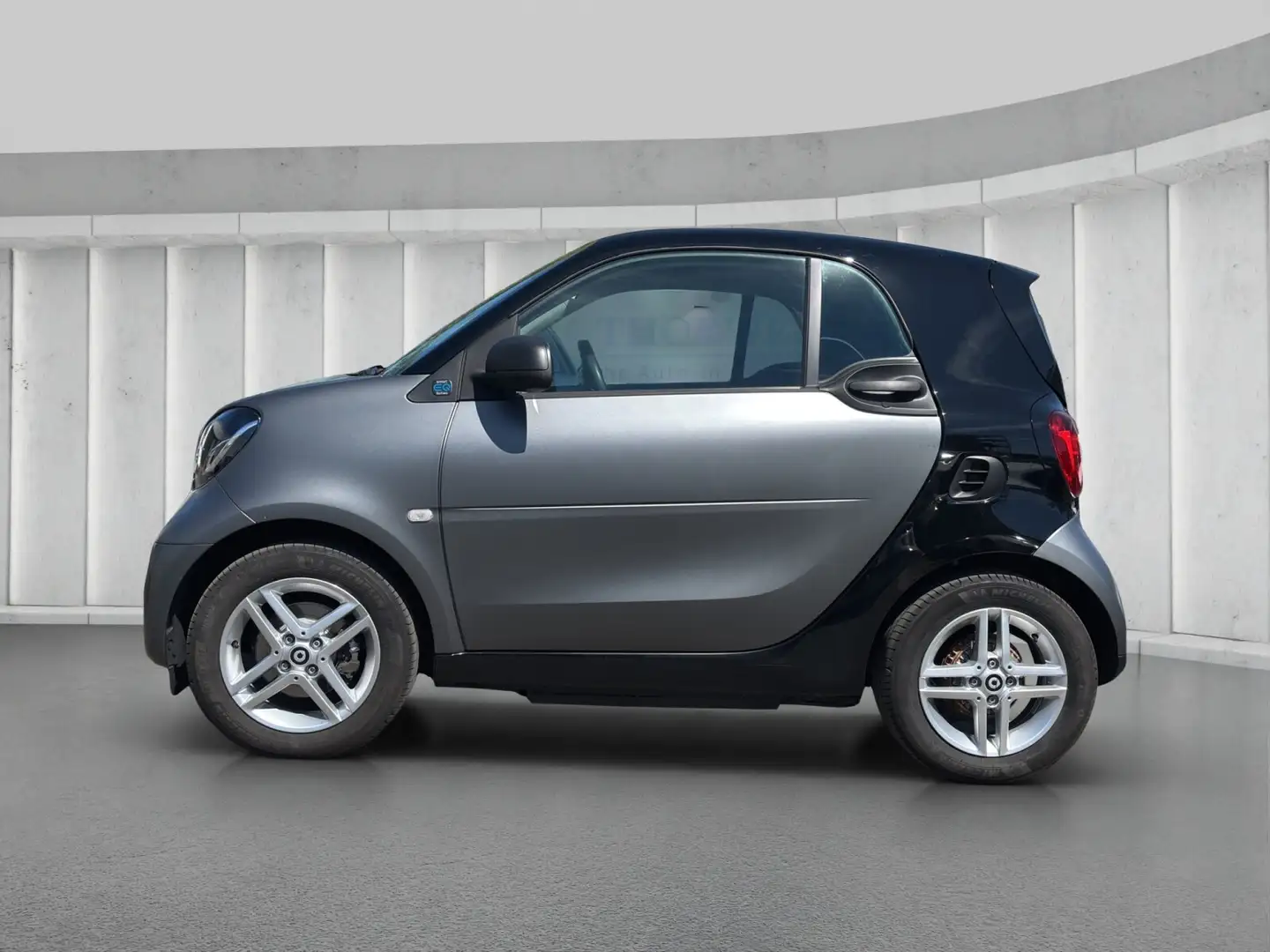 smart forTwo Smart EQ fortwo Sitzheizung LED Bluetooth Schwarz - 2