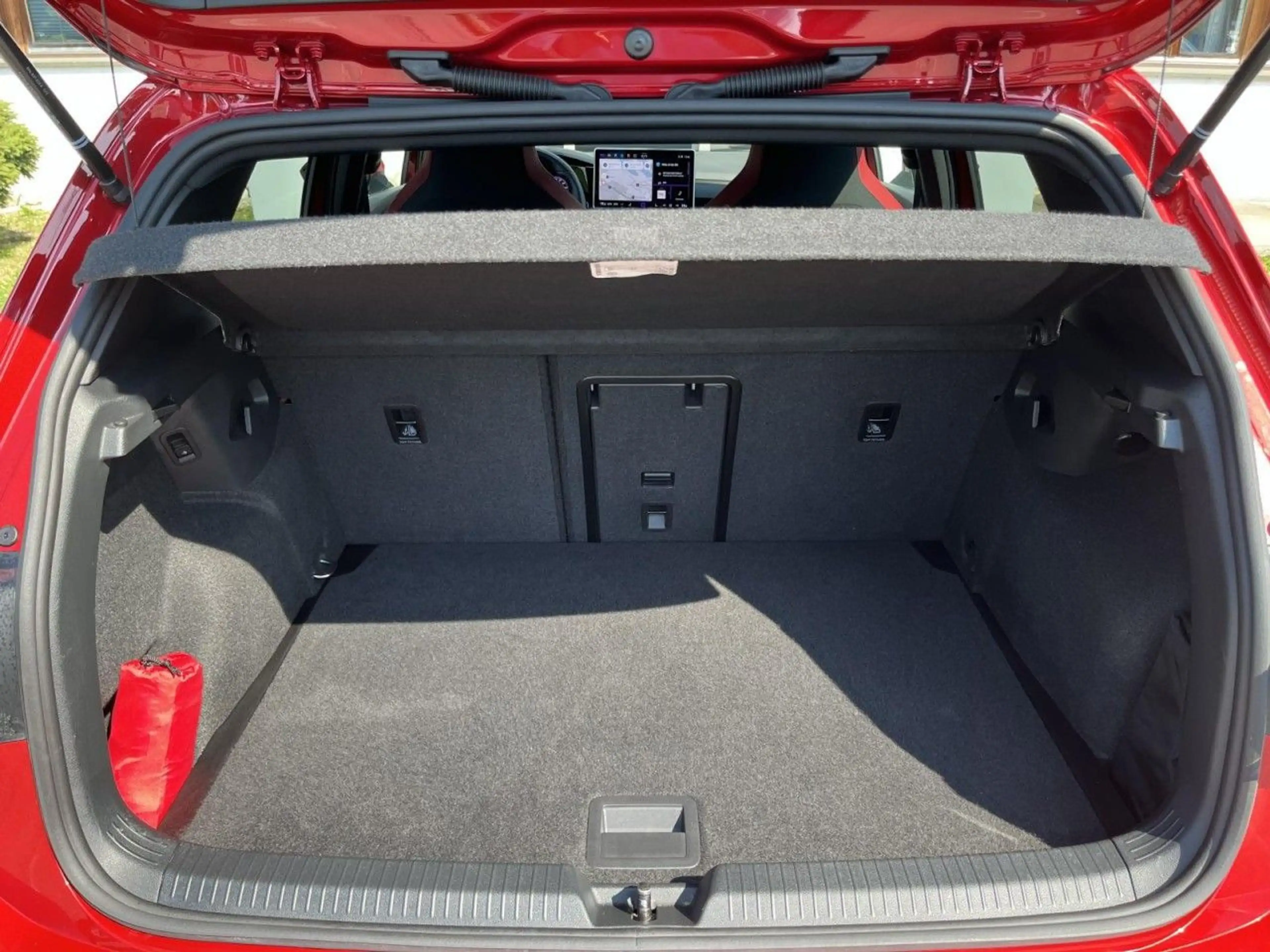 Volkswagen Golf GTI Golf VIII GTI 2,0 TSI DSG (IQ.LIGHT+AHK+HUD) — photo 8