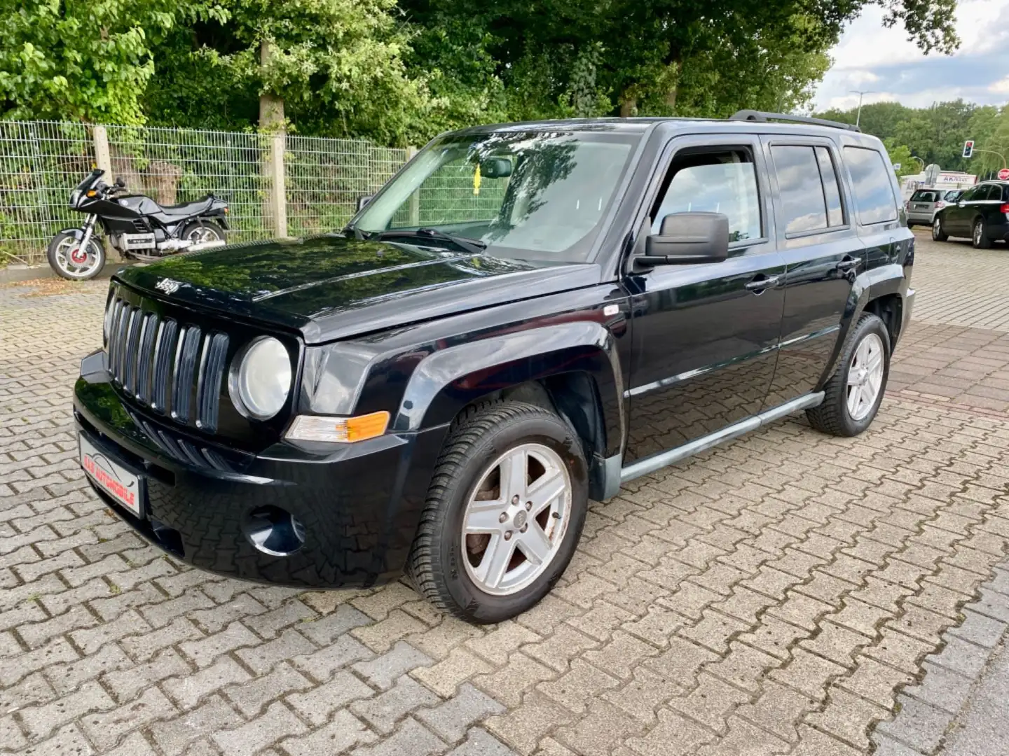 Jeep Patriot Sport /Gepflegter Zustand /ALLRADANTRIEB Negro - 2