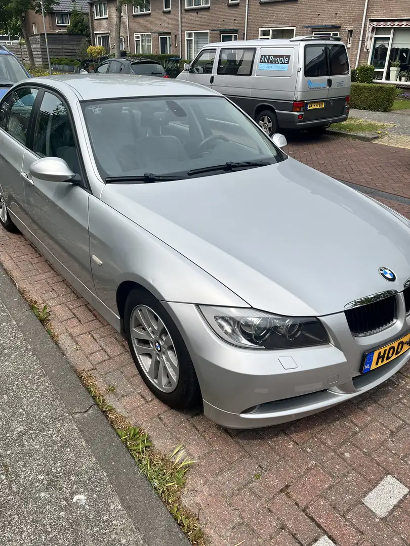 BMW 320 320i Zilver - 1