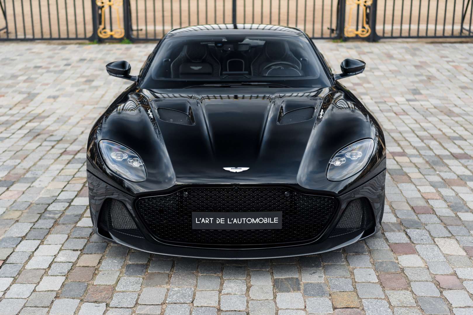 Aston Martin DBS Superleggera Coupé 2+2 -  - Joinsteer - #3
