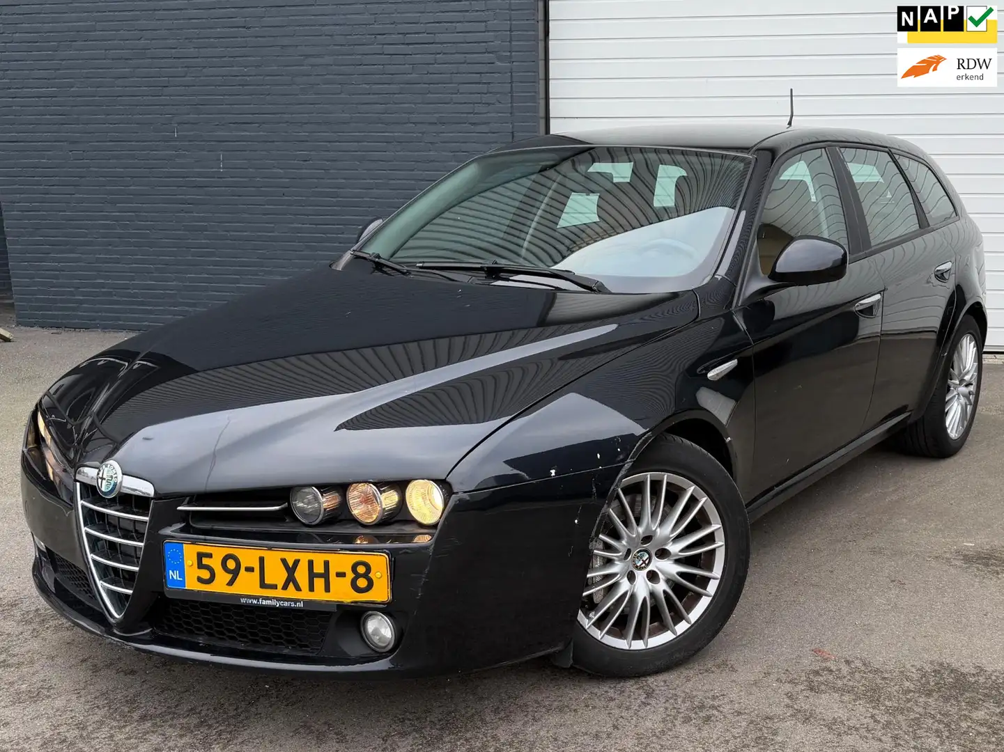 Alfa Romeo 159 Sportwagon 1.7 T Progression LEDER/CRUISE/CLIMA/LM Schwarz - 1