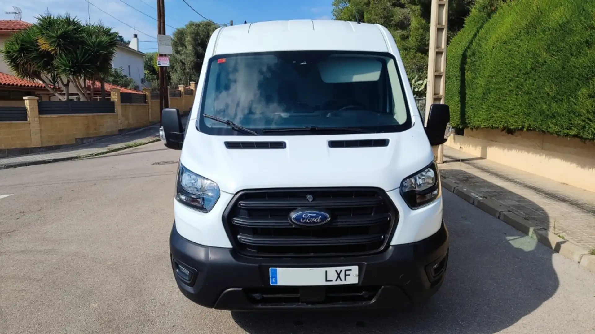 Ford Transit FT 350 L2 Van Ambiente 130 Wit - 2