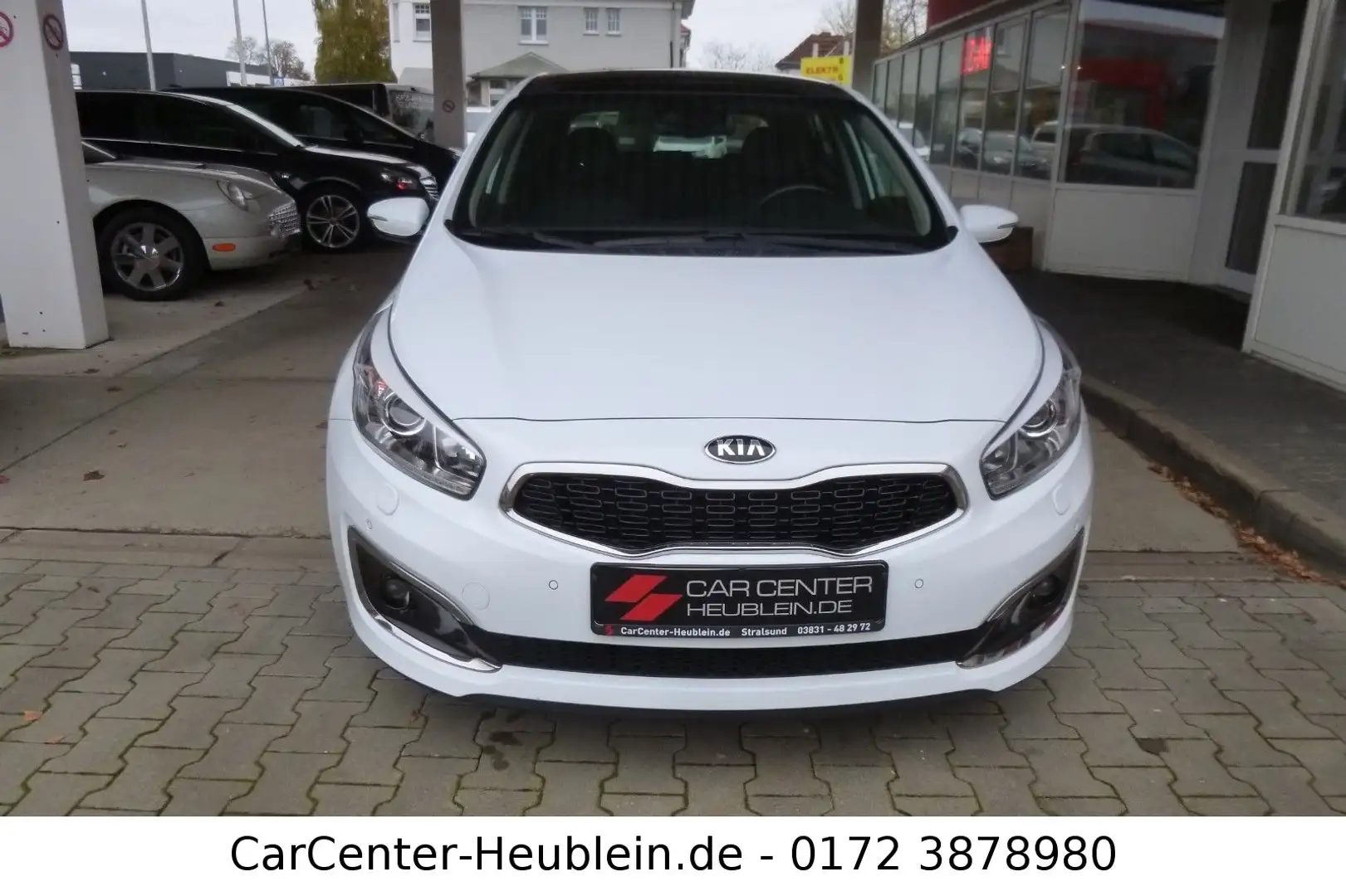 Kia Ceed / cee'd / Leder / Xenon / Navi Weiß - 2