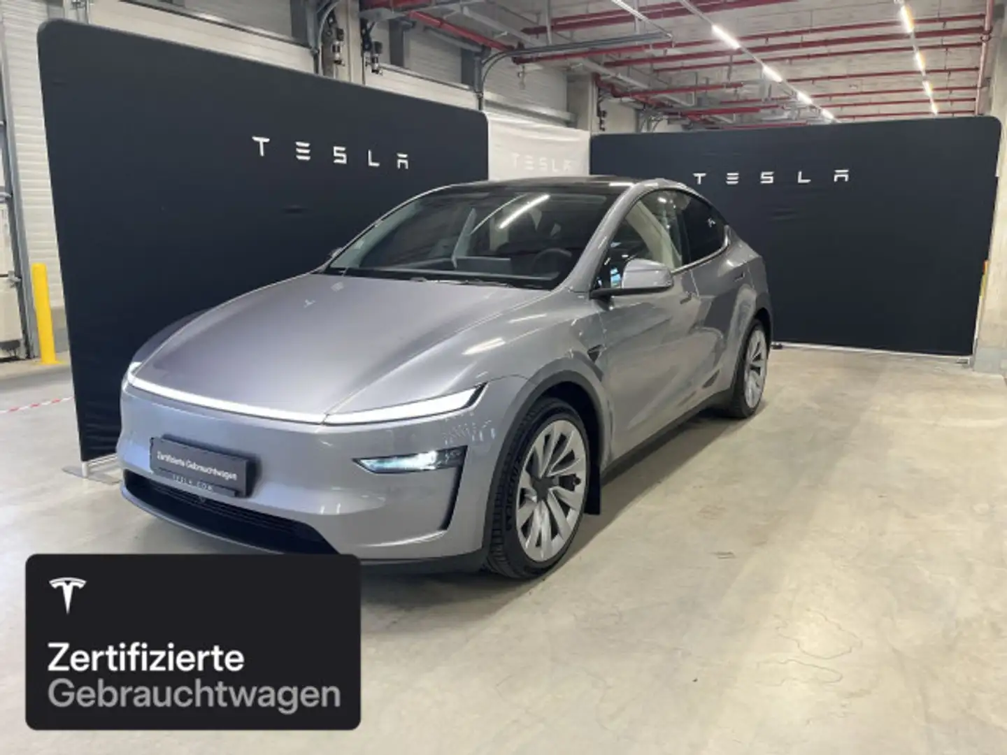 Tesla Model Y Long Range AWD Plateado - 1