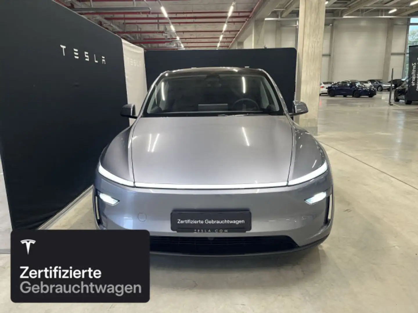 Tesla Model Y Long Range AWD Plateado - 2