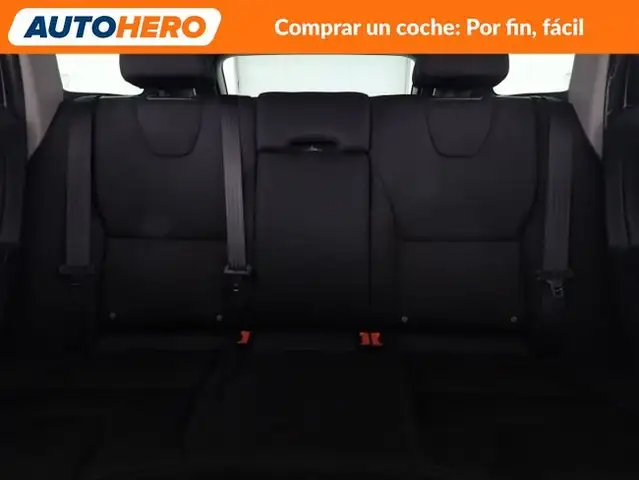 Volvo XC60 view 16