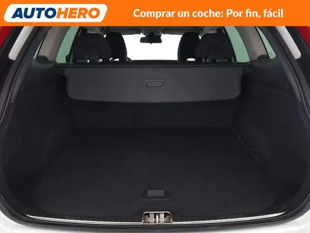 Volvo XC60 view 18