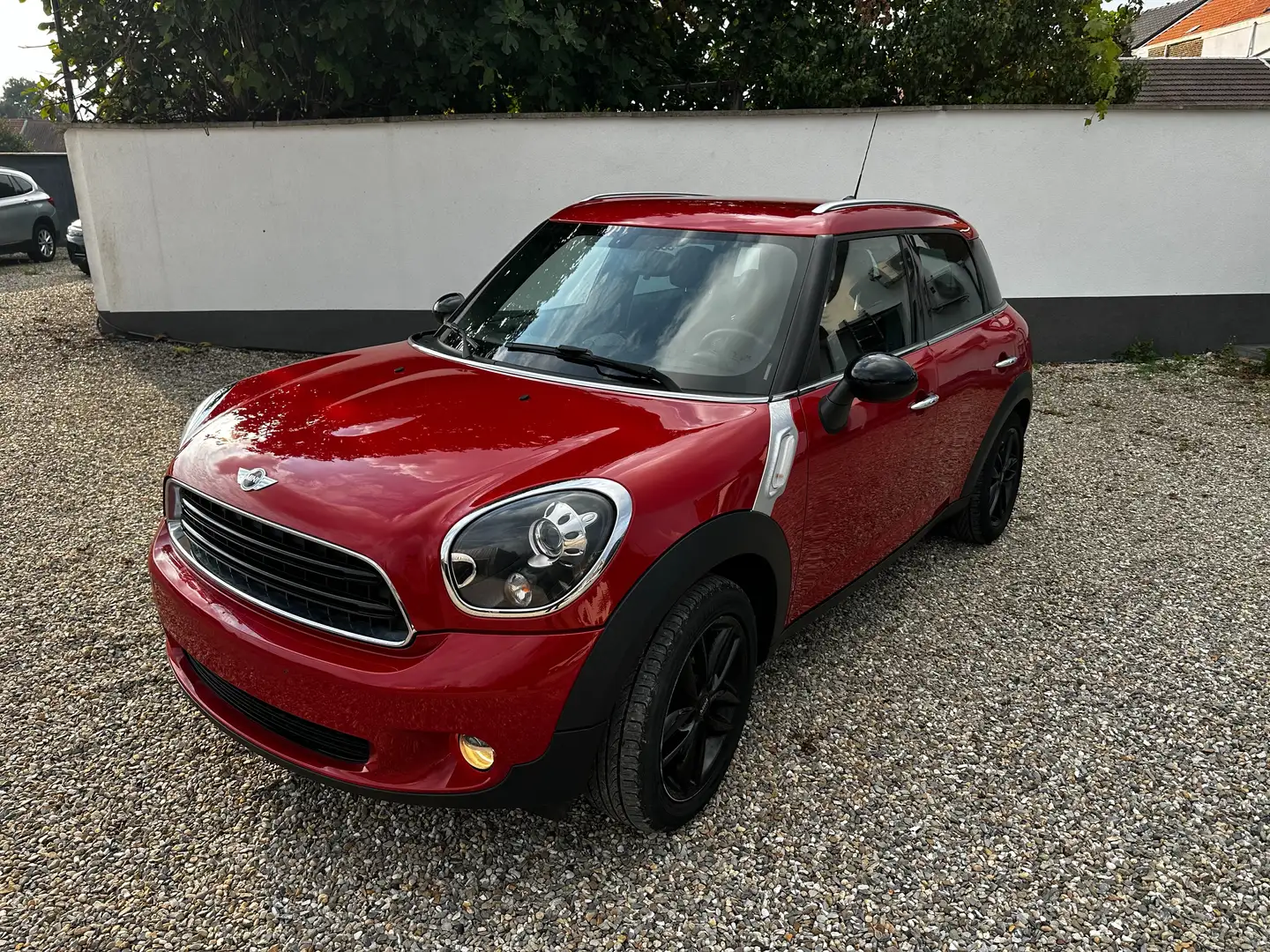 MINI One Countryman 1.6i* Sport * GPS * Cruise Control * Clim Auto Etc Rood - 1