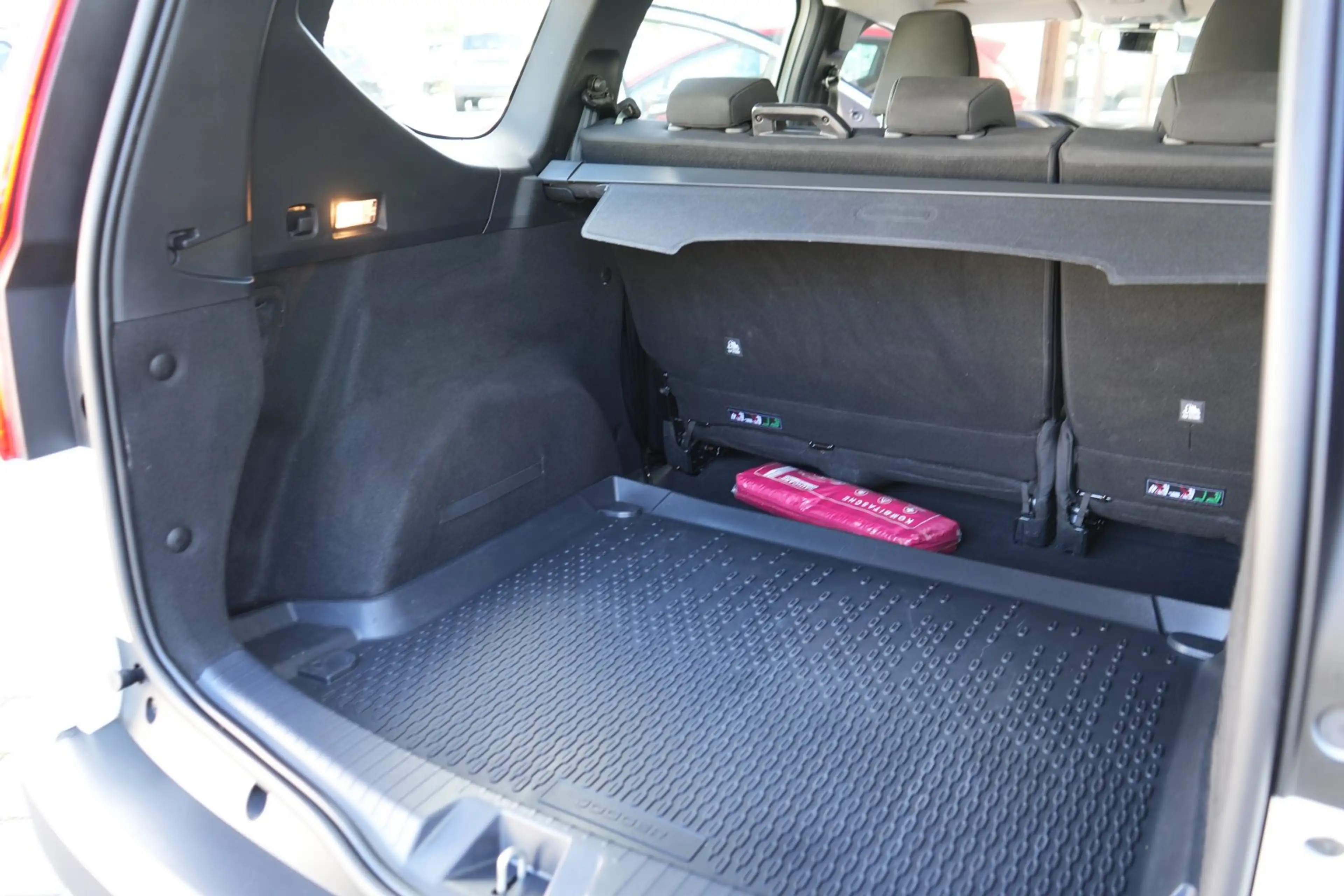 Dacia Jogger 1.0 TCe 100 ECO-G Expression Klima 1Hd. Allwetterr — photo 14