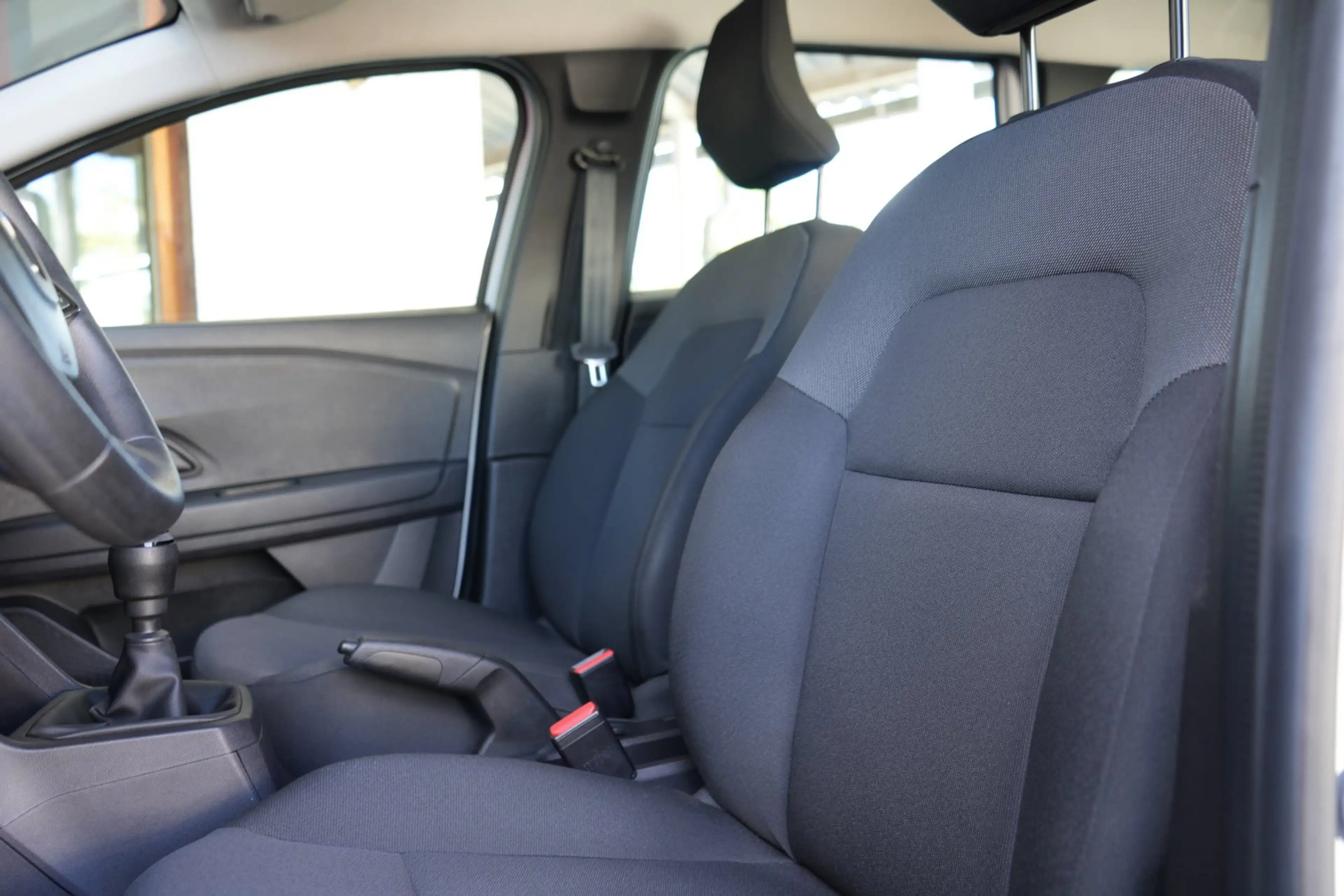 Dacia Jogger 1.0 TCe 100 ECO-G Expression Klima 1Hd. Allwetterr — photo 11