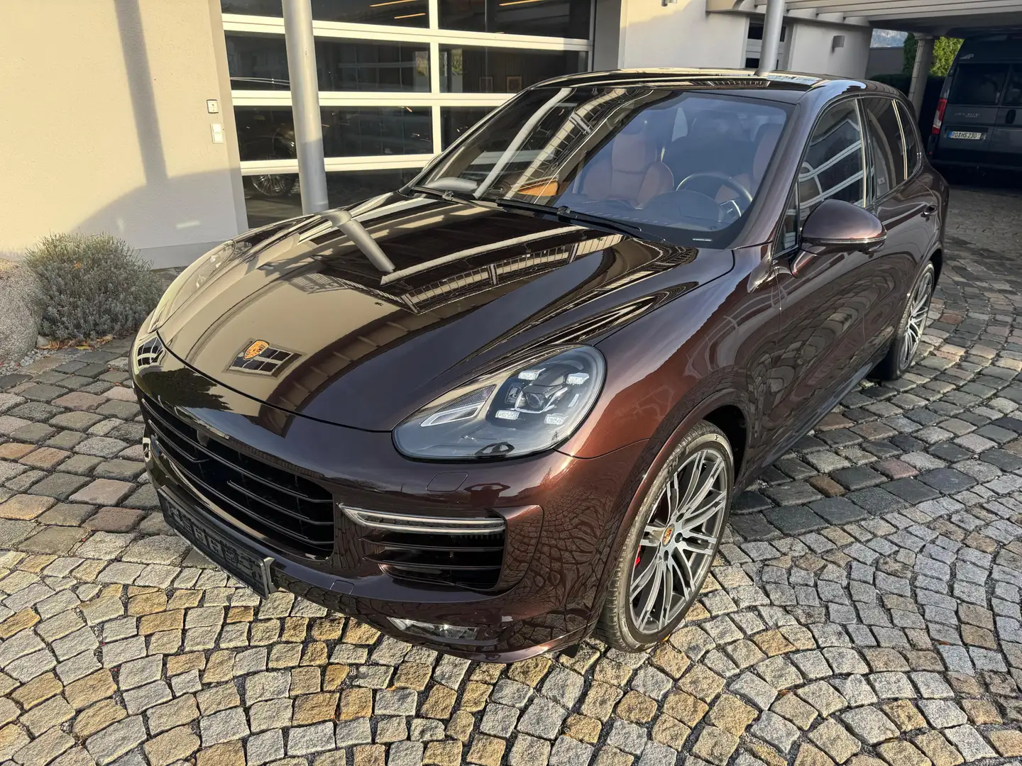 Porsche Cayenne GTS|Luft|12Wege|Burmester|360°|APPROVED Braun - 2