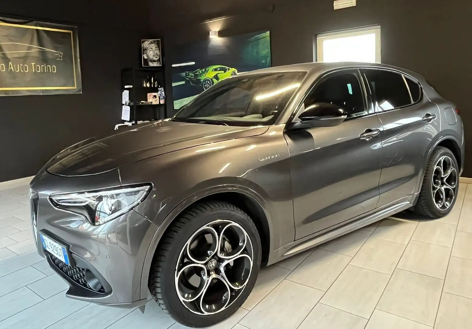 Alfa Romeo Stelvio Stelvio 2.2Veloce Q4 210cv/CERCHI 20/PARI A NUOVO! Grijs - 1
