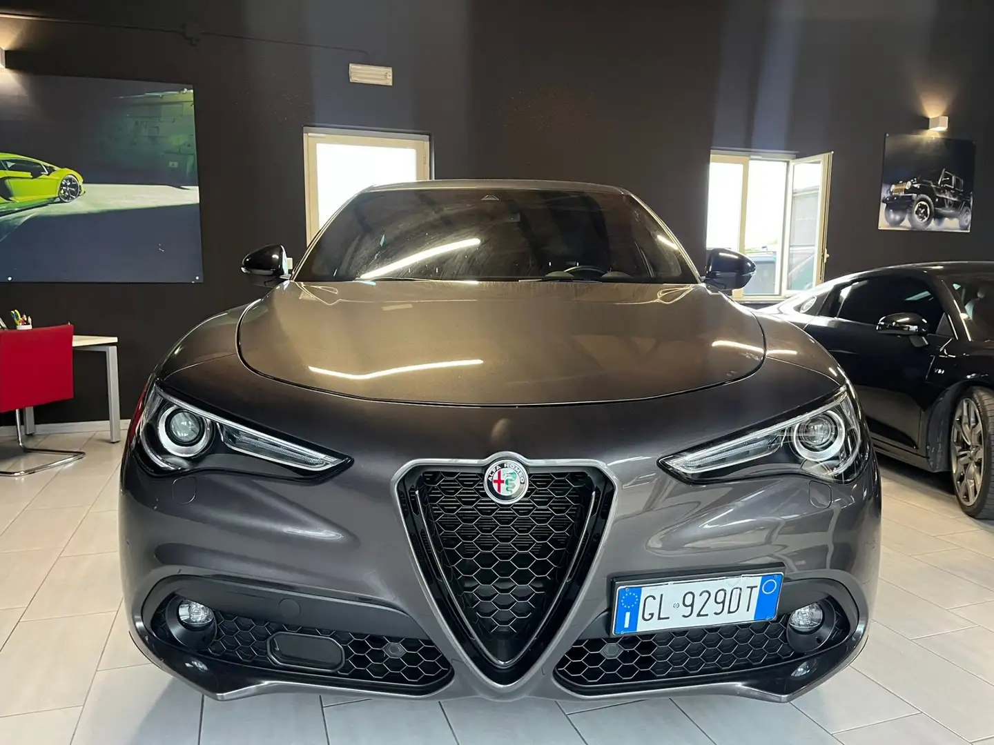 Alfa Romeo Stelvio Stelvio 2.2Veloce Q4 210cv/CERCHI 20/PARI A NUOVO! Grijs - 2