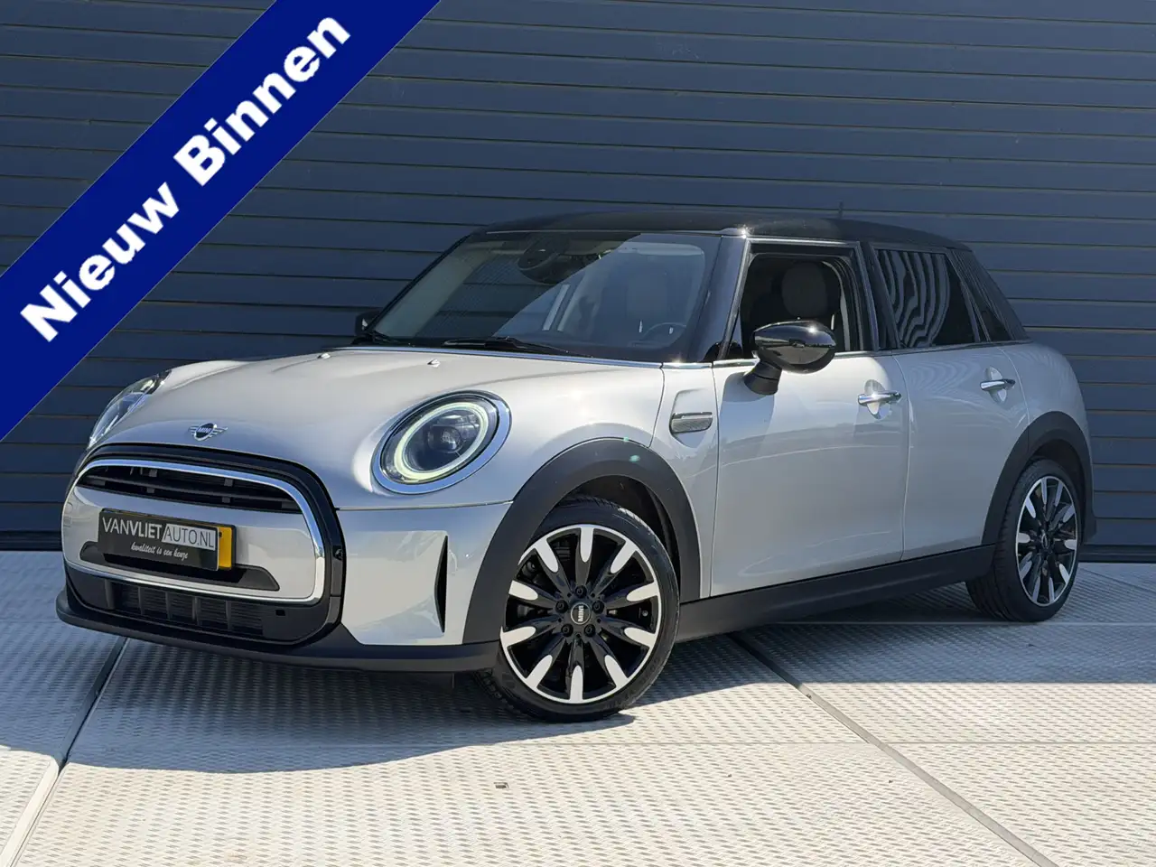 MINI Cooper Mini 1.5 136 PK Camden Plus Edition Automaat / Cam