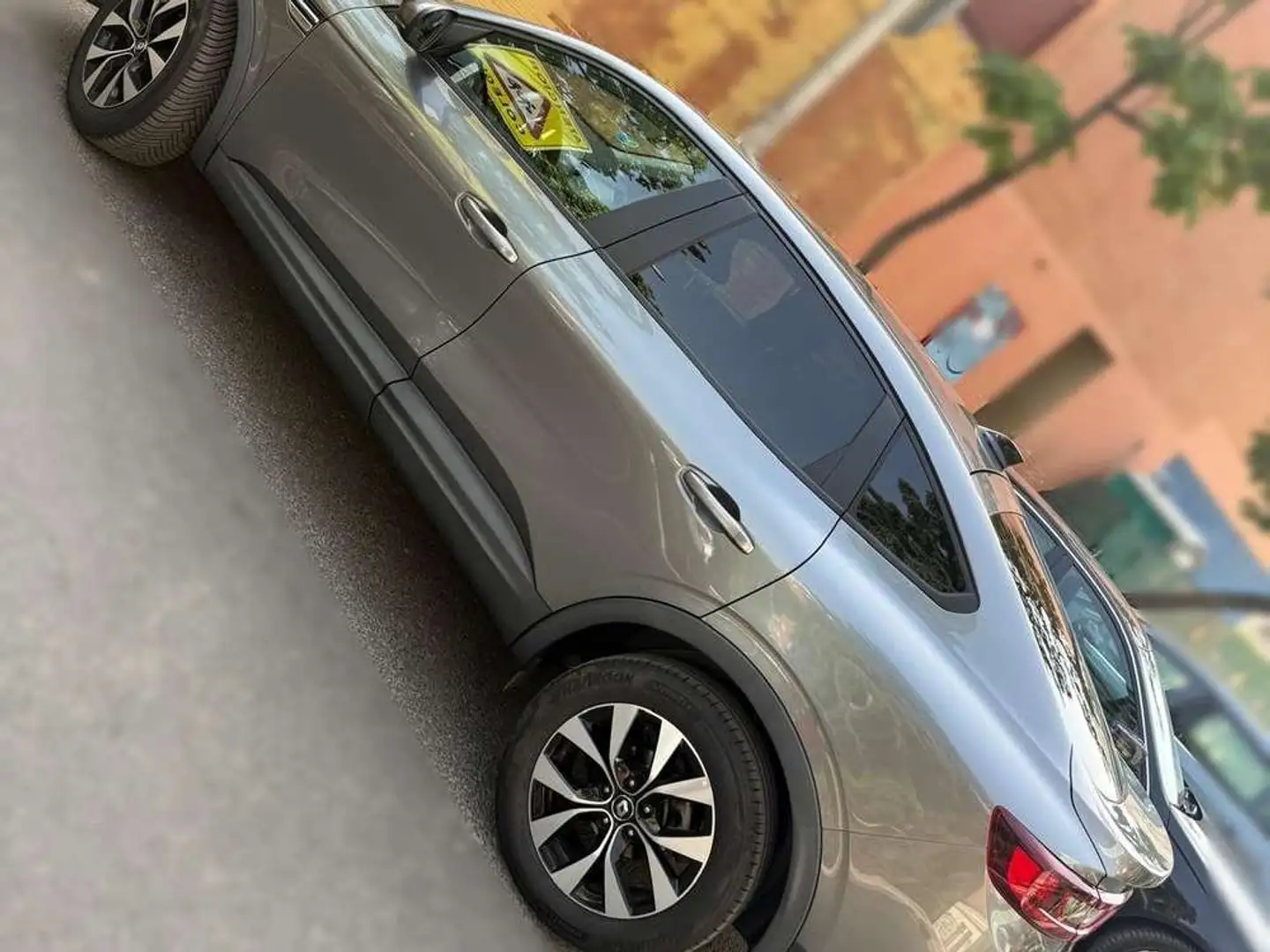 Renault Arkana Techno TCe 103kW(140CV) EDC mild hybrid Gris - 1