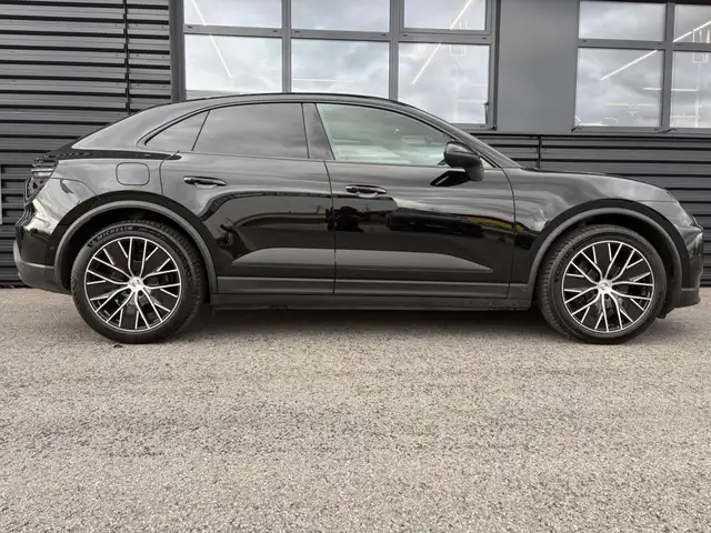 Porsche Macan Electric 4 LUFT PANO-BOSE-PAS-EL.AHK-21-DP