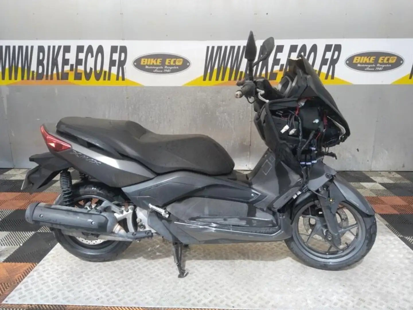 Yamaha X-Max 125 Gri - 1
