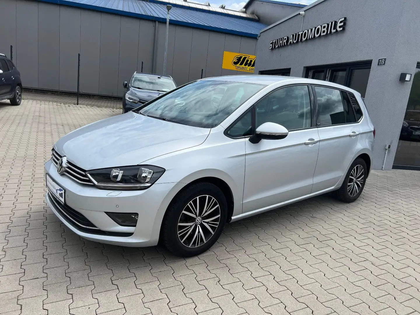 Volkswagen Golf Sportsvan VII Allstar 1.4 Std.H SHZ AHK PDC Argent - 2