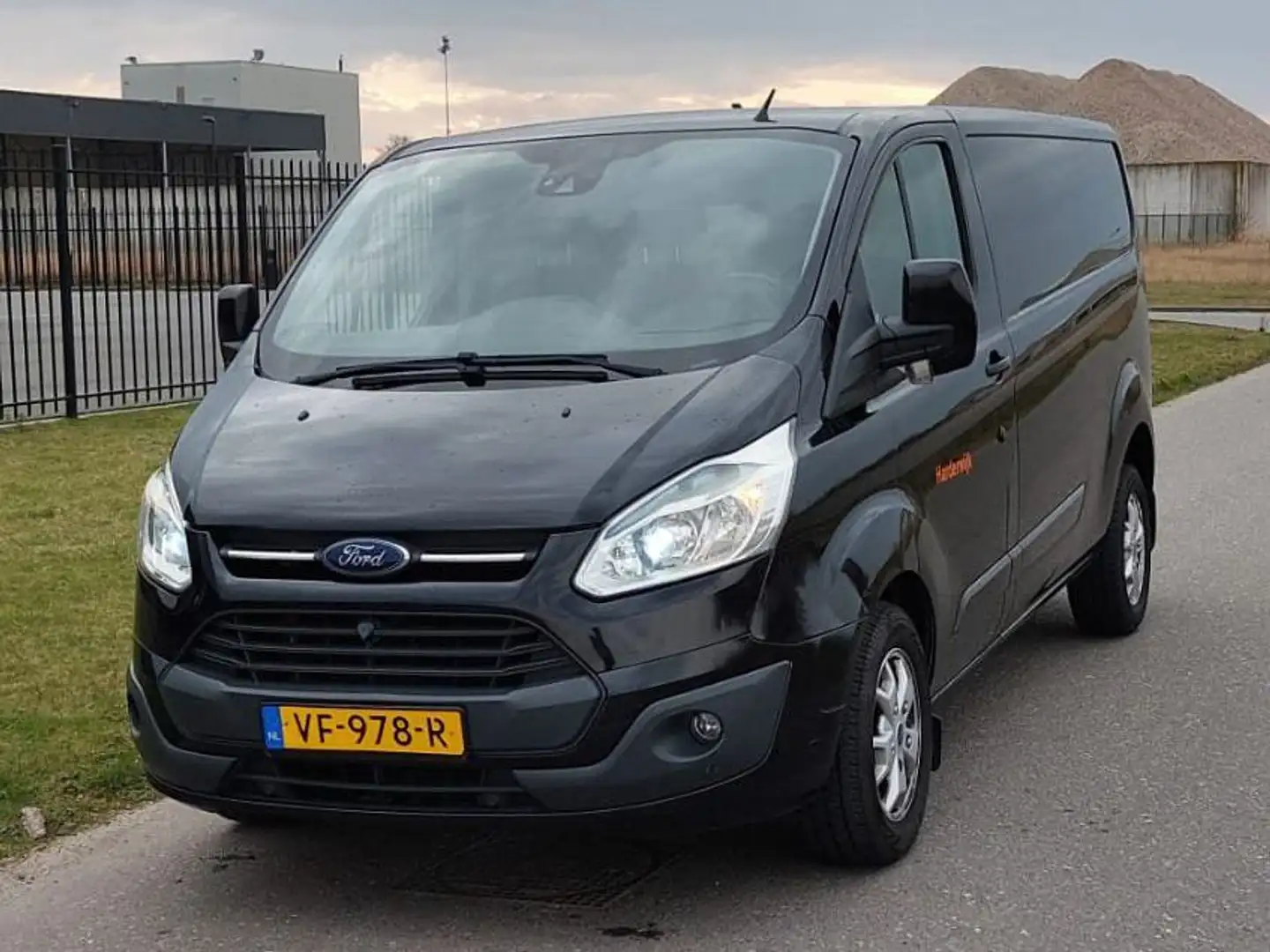 Ford Transit Custom Transit Custom 290 2.2 TDCI L2H1 Li Zwart - 2