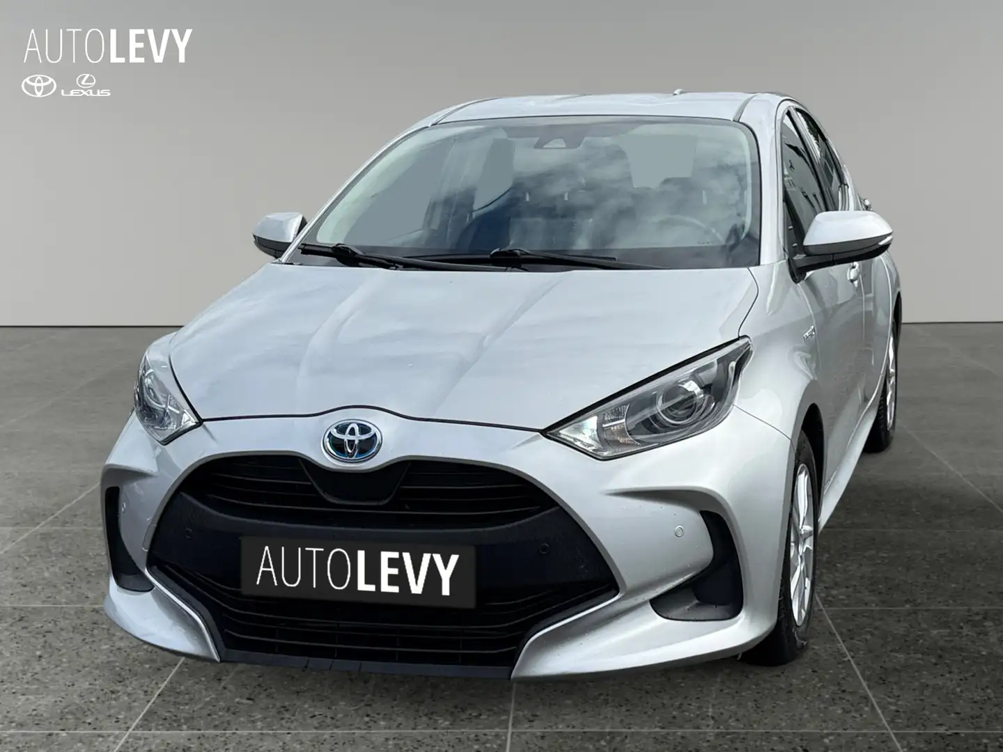 Toyota Yaris 1.5 Hybrid Business ++CarPlay+Sitzheizung++ Zilver - 2