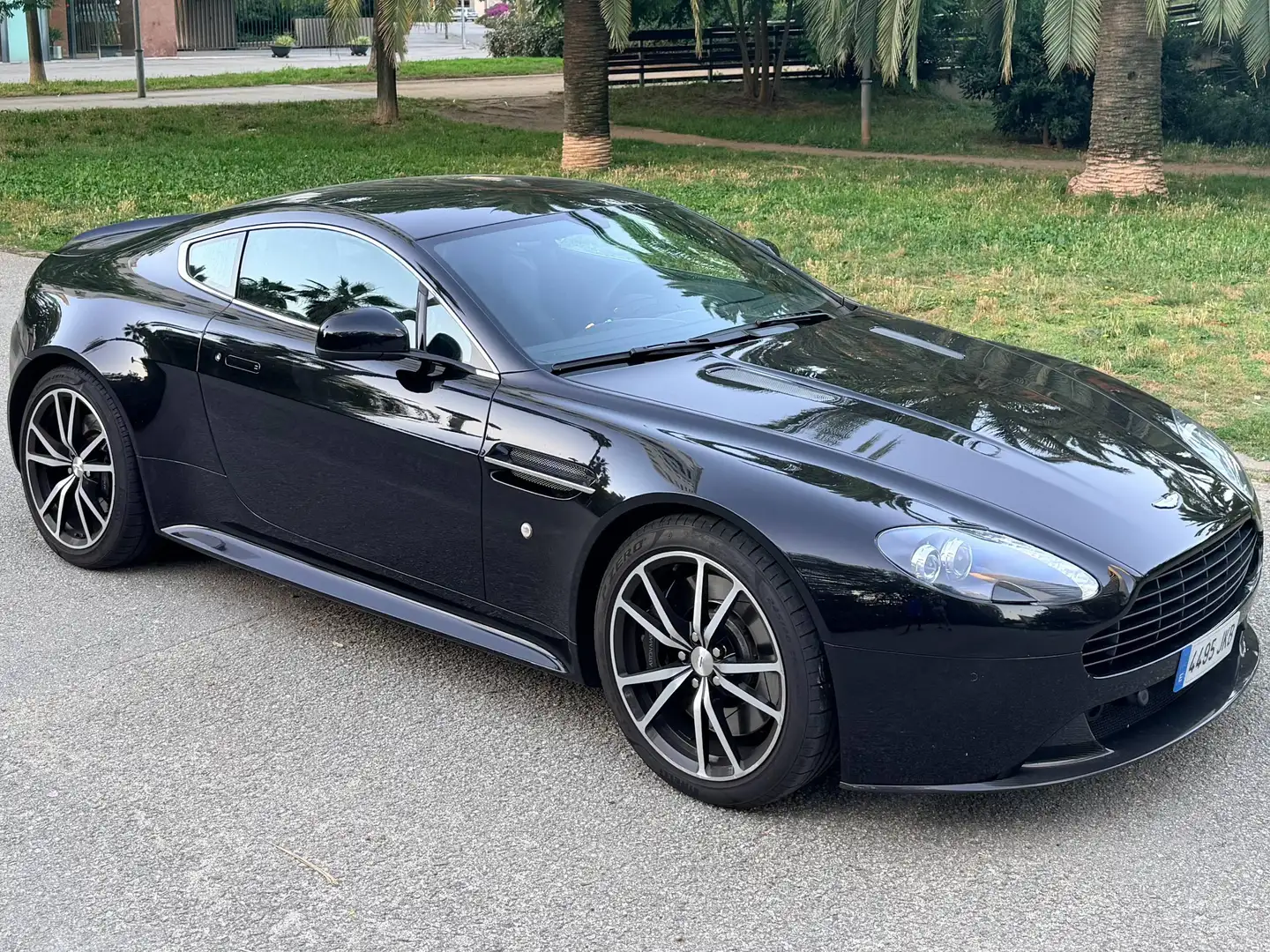 Aston Martin Vantage V8 Vantage S Negro - 1