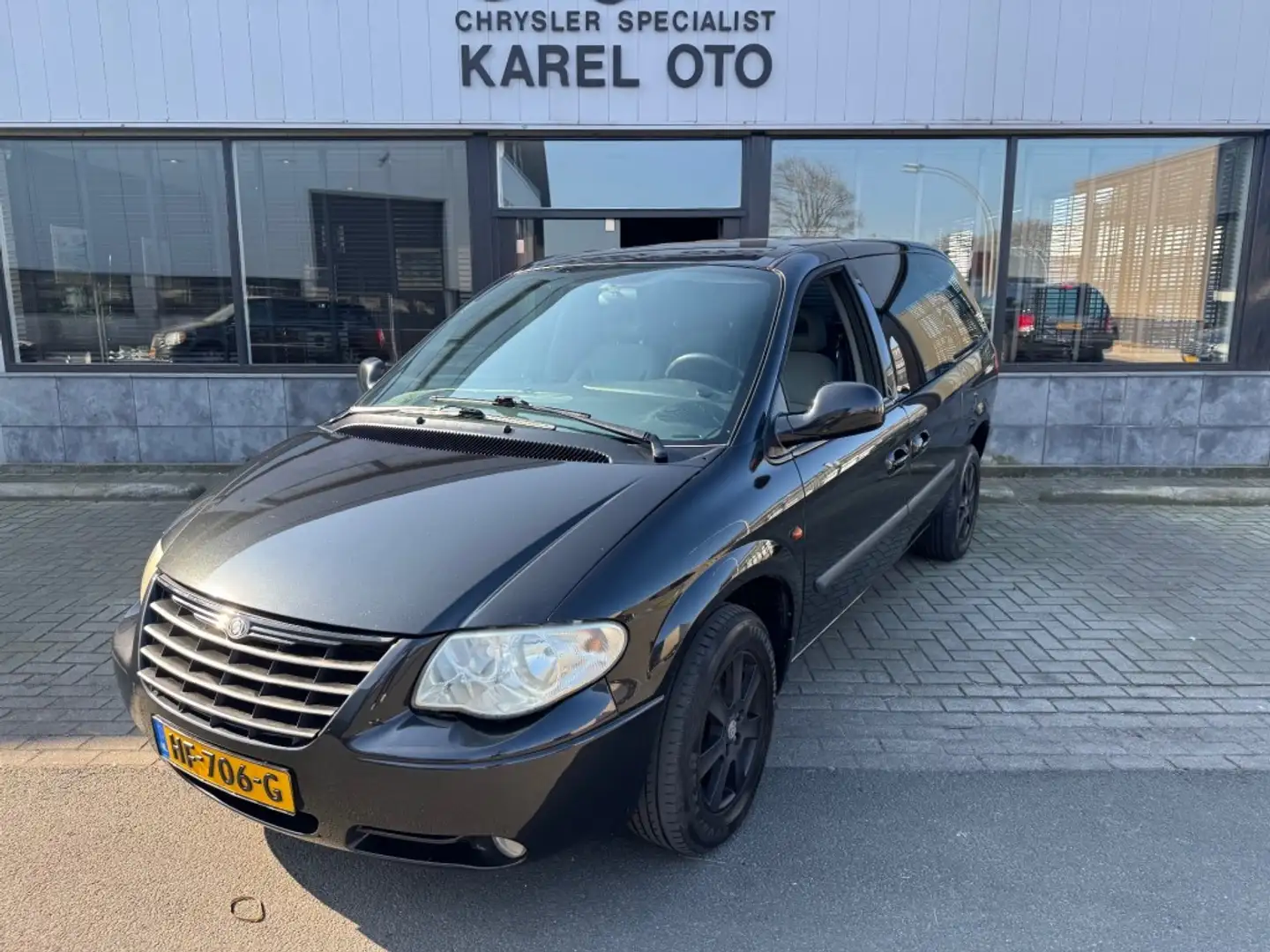 Chrysler Grand Voyager 3.3I V6 BUSINESS ED. Fekete - 1