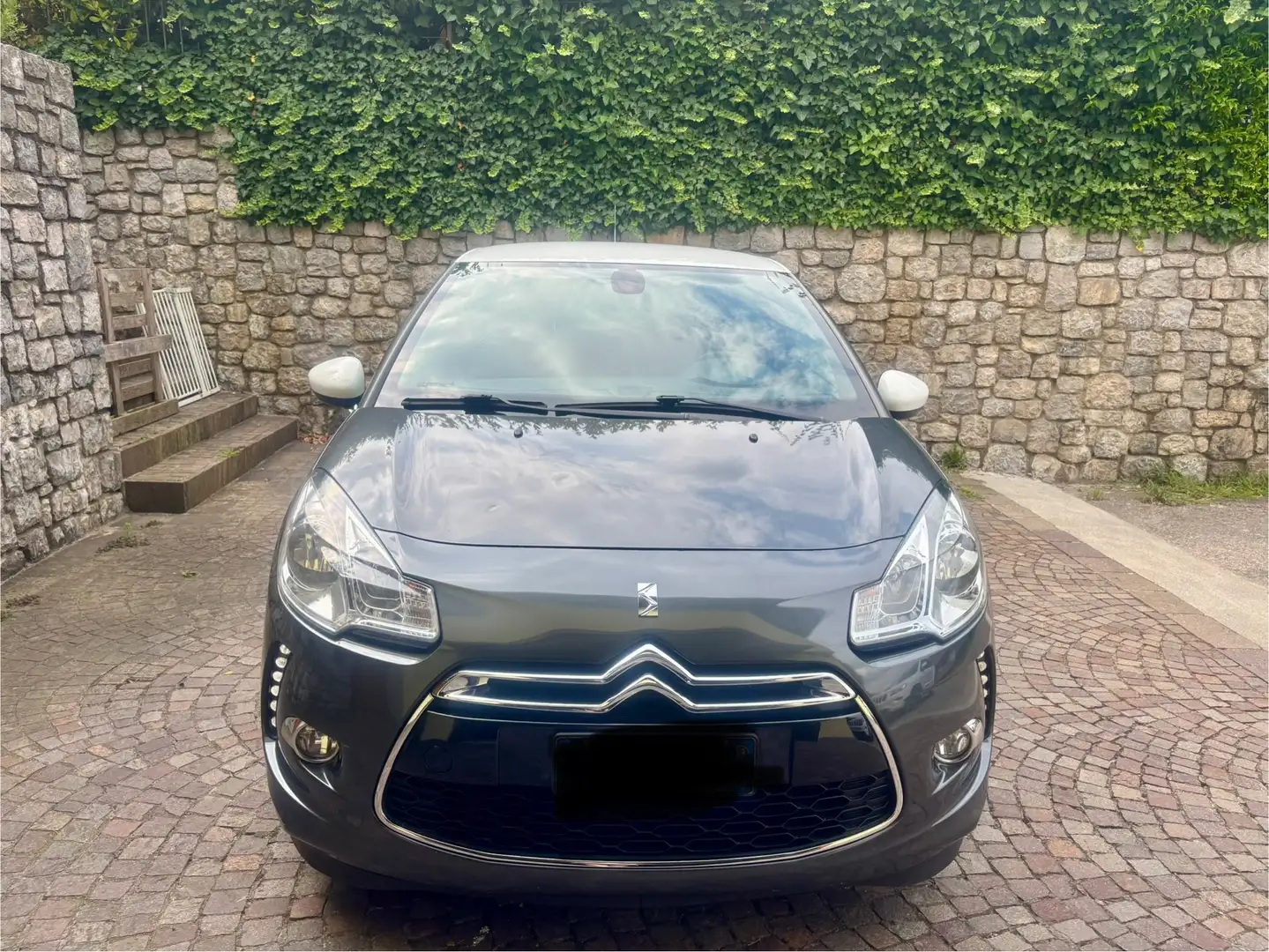 Citroen DS3 DS3 1.2 puretech (vti) So Chic 82cv Grigio - 1