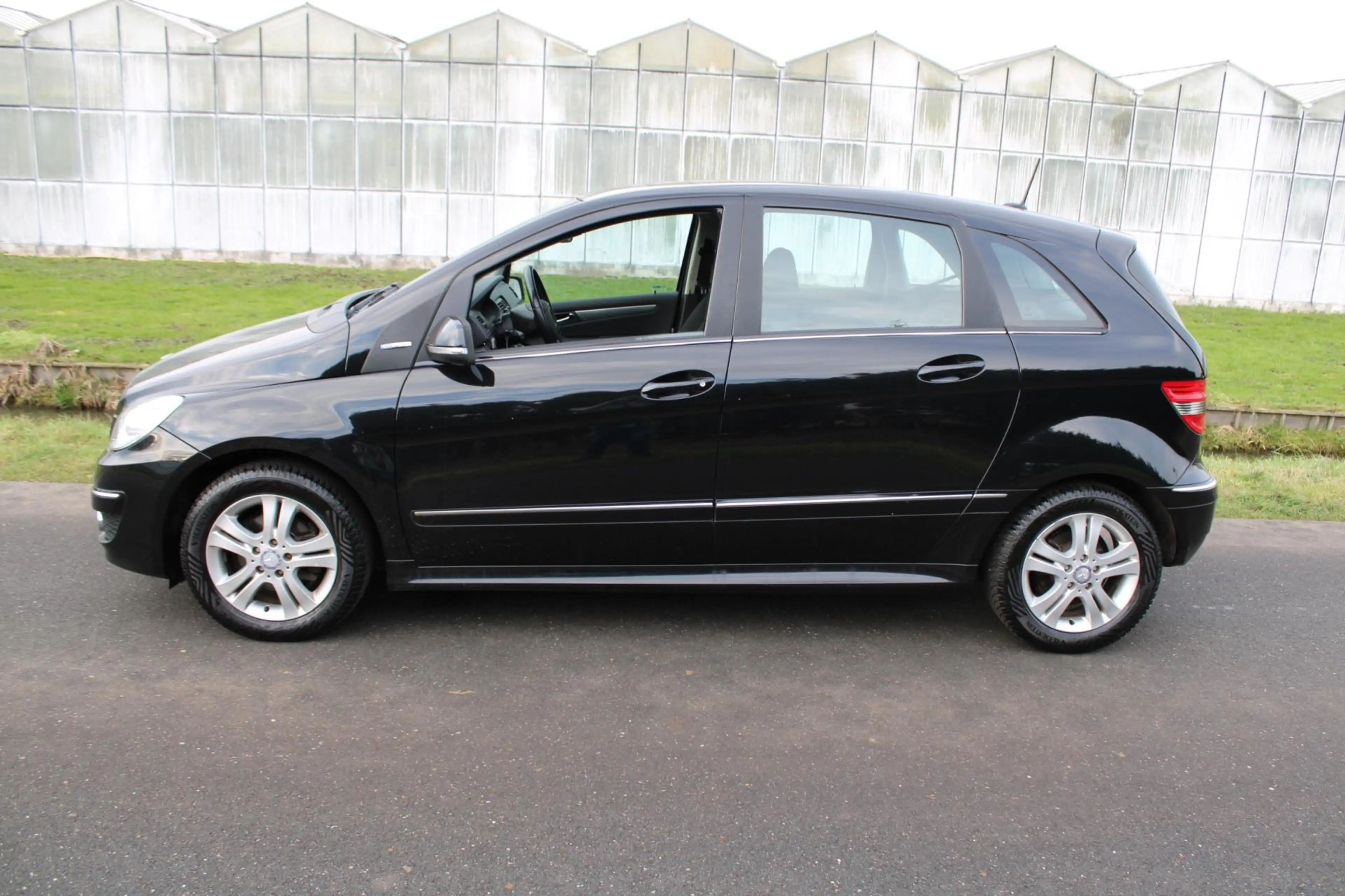 Mercedes-Benz B 160 BlueEFFICIENCY Business Class — photo 2