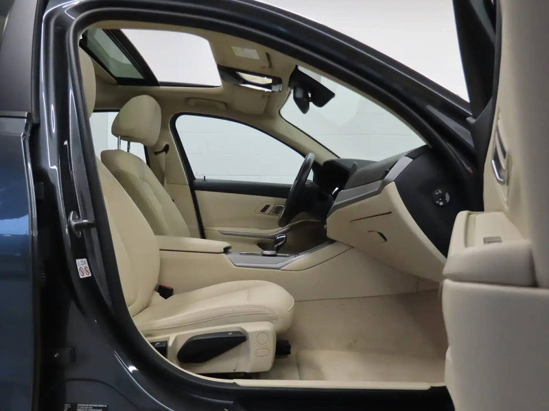 BMW 318 dA Berline G20 *TOIT OUVRANT-CUIR-LED-NAVI-PARKING AV&AR* — photo 5