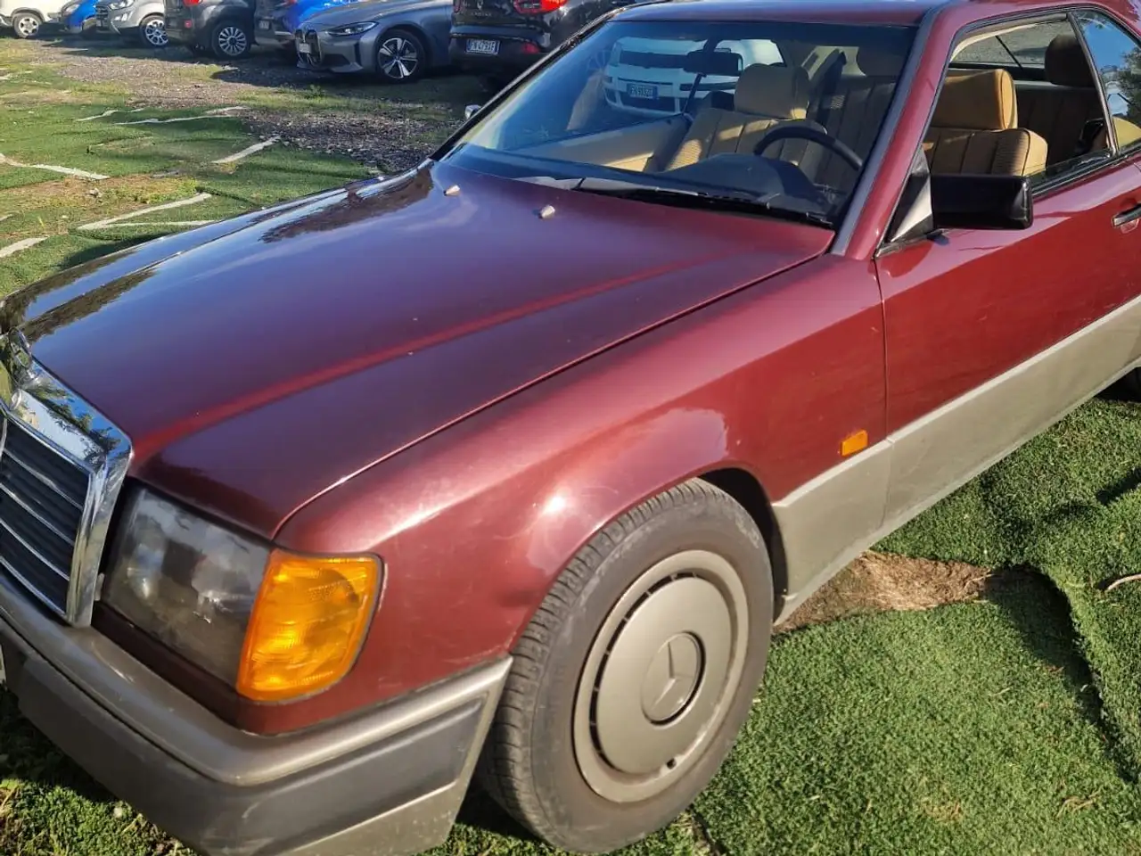 MERCEDES-BENZ 230 CE COUPÉ – 1991, foto 3