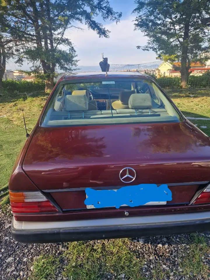 MERCEDES-BENZ 230 CE COUPÉ – 1991, foto 4