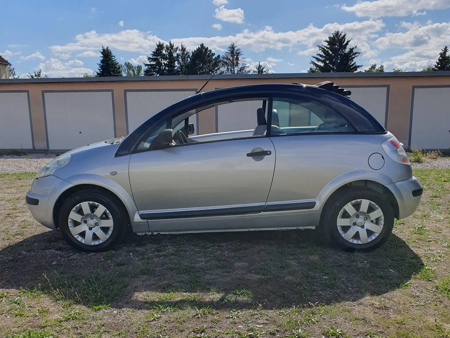 Citroen C3 C3 Pluriel 1,6i 16V SensoDrive Grau - 2