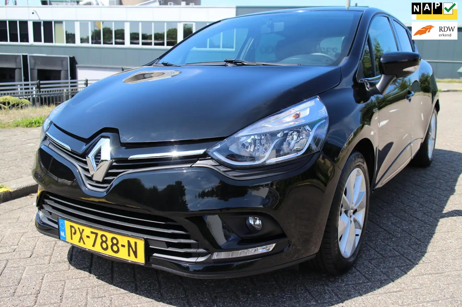 Renault Clio 0.9 TCe Limited Zwart - 1