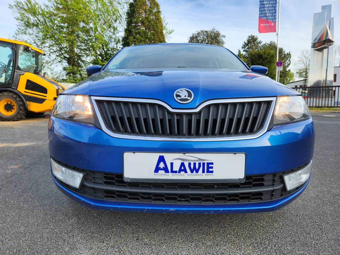 Skoda Rapid/Spaceback 1,4 TDI DSG-Automatik Green-Tec Euro 6 AHK Blauw - 2