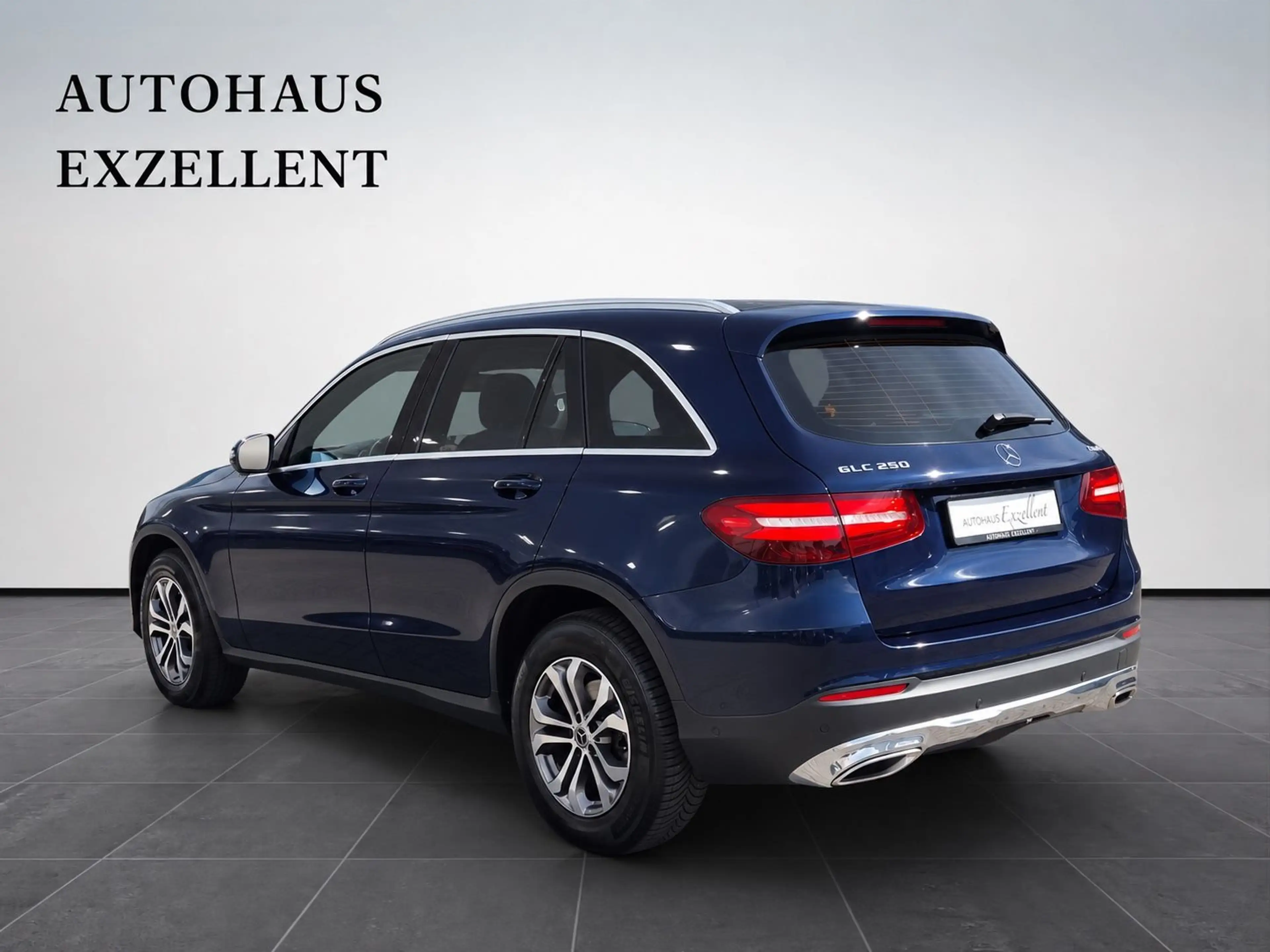 Mercedes-Benz GLC 250 4Matic*ALU*LED*LEDER*NAVI*PANO*360°*SHZ — photo 4