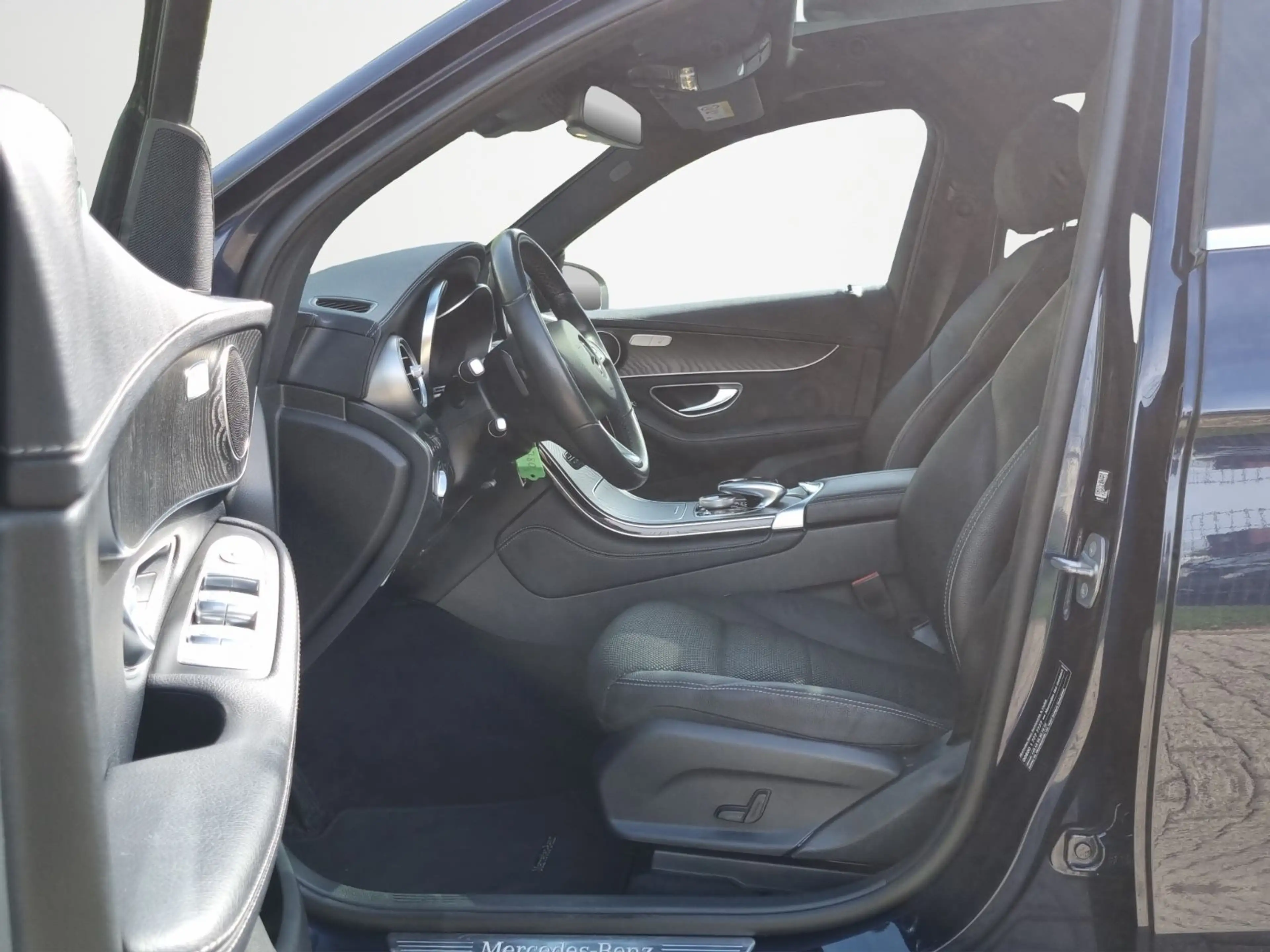 Mercedes-Benz GLC 250 4Matic*ALU*LED*LEDER*NAVI*PANO*360°*SHZ — photo 13