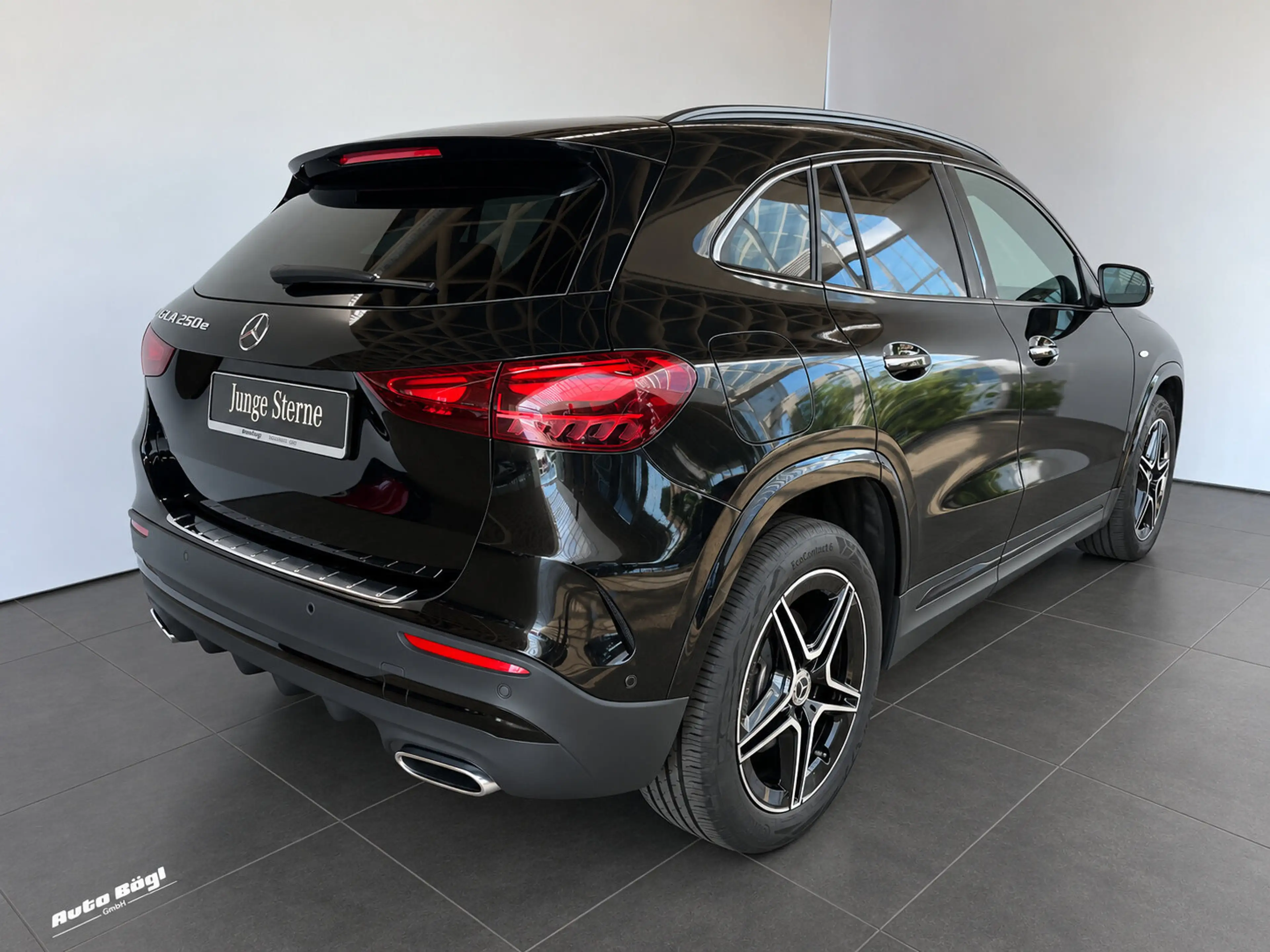 Mercedes-Benz GLA 250 GLA 250 e AMG Line/Night/Distr/Totw/Multibeam Navi — photo 11