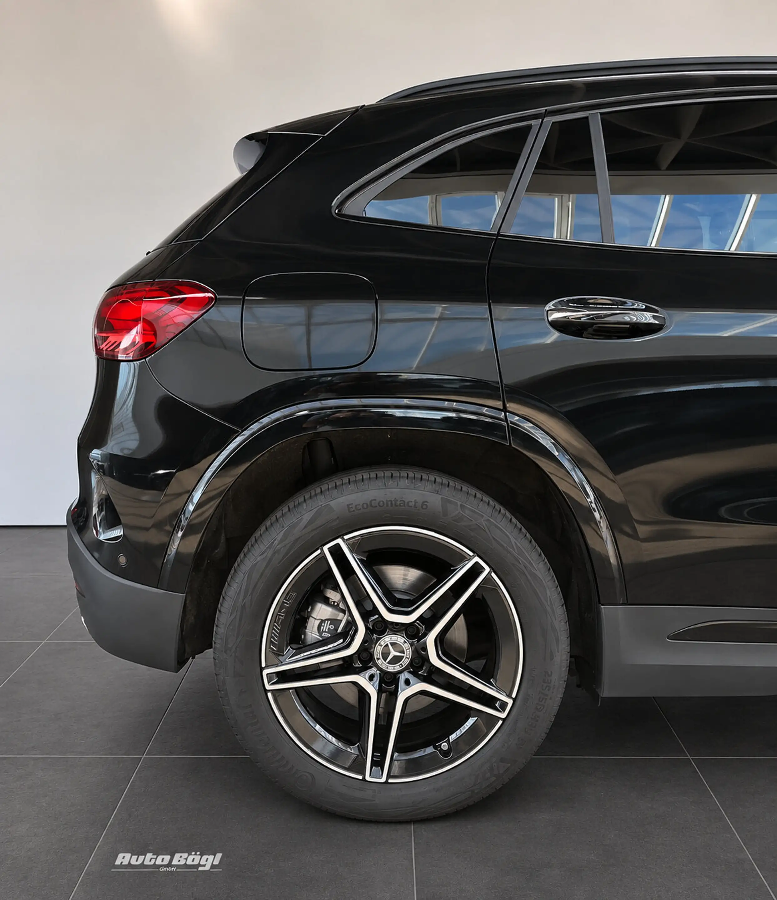 Mercedes-Benz GLA 250 GLA 250 e AMG Line/Night/Distr/Totw/Multibeam Navi — photo 9