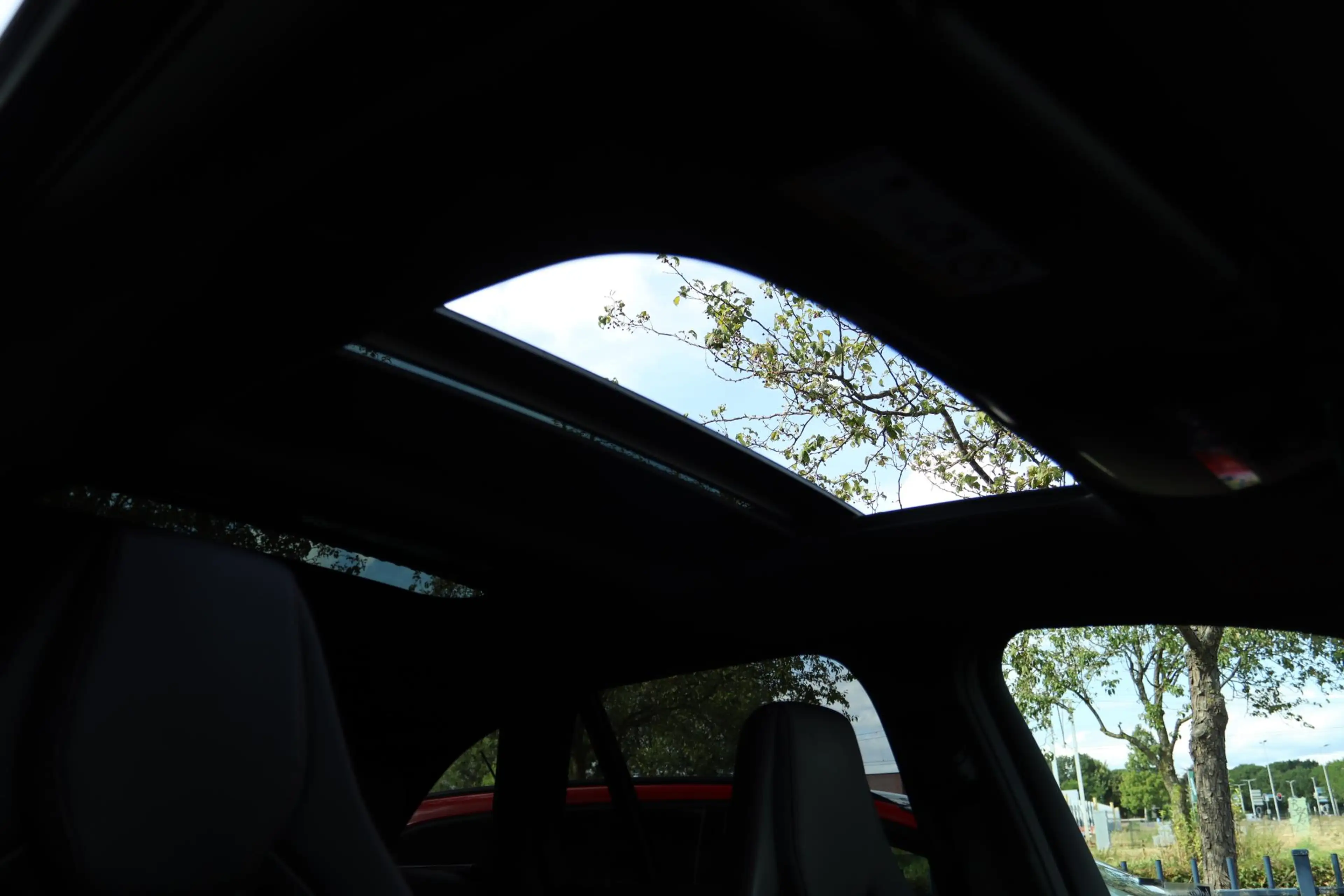 Mercedes-Benz GLC 43 AMG 4MATIC PREMIUM PLUS 391PK | KUIPSTOELEN | PANO | B — photo 5