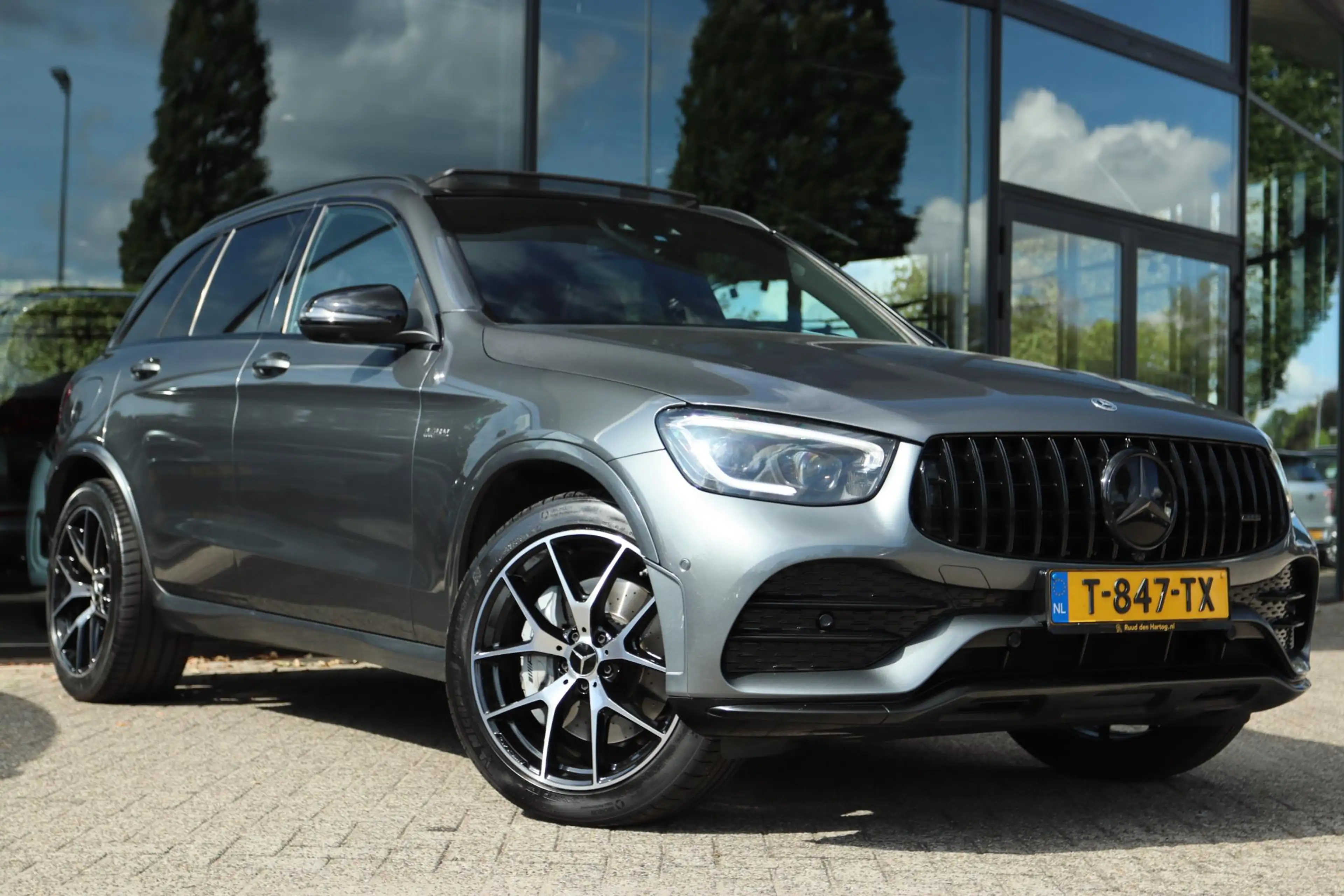 Mercedes-Benz GLC 43 AMG 4MATIC PREMIUM PLUS 391PK | KUIPSTOELEN | PANO | B — photo 9