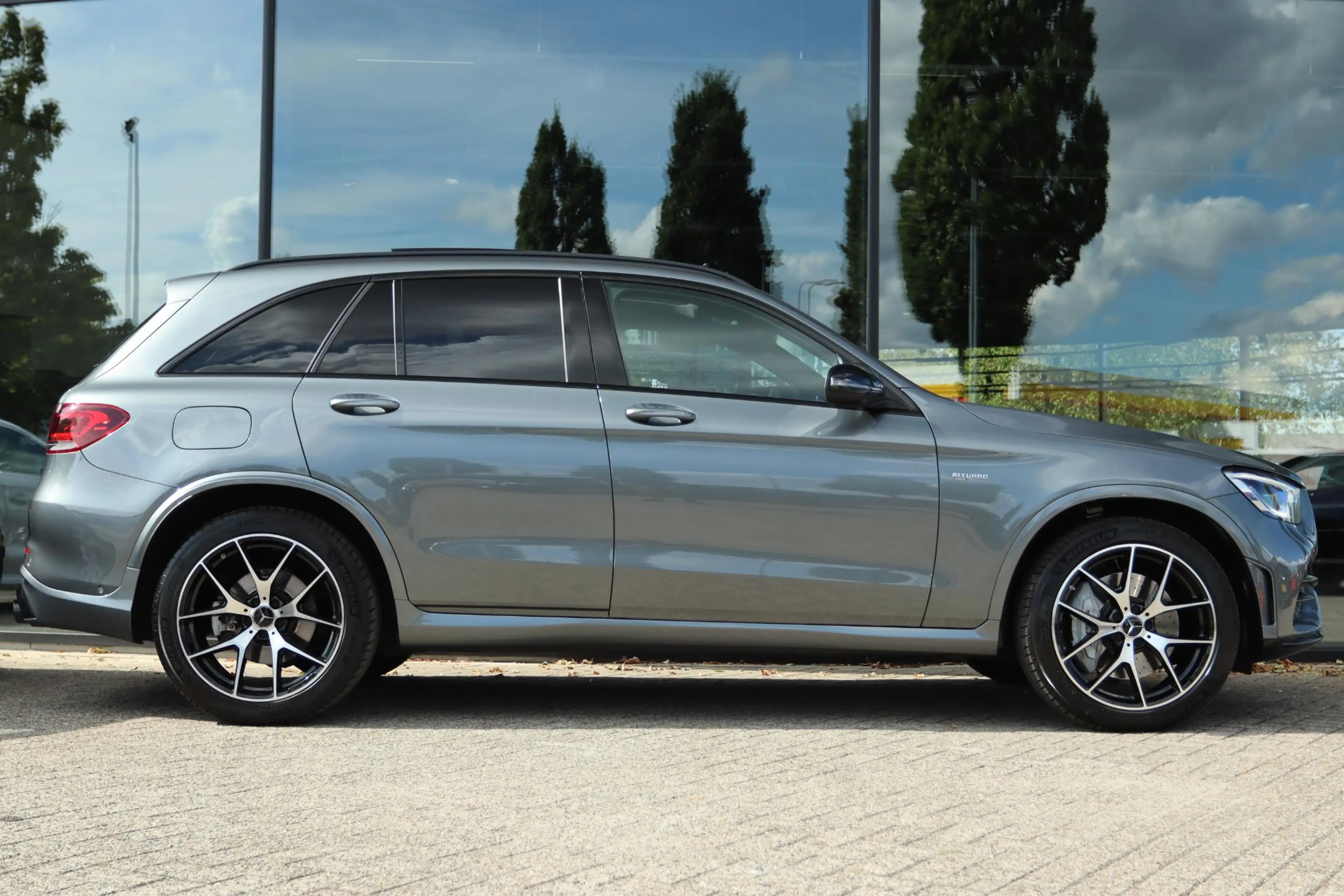 Mercedes-Benz GLC 43 AMG 4MATIC PREMIUM PLUS 391PK | KUIPSTOELEN | PANO | B — photo 10