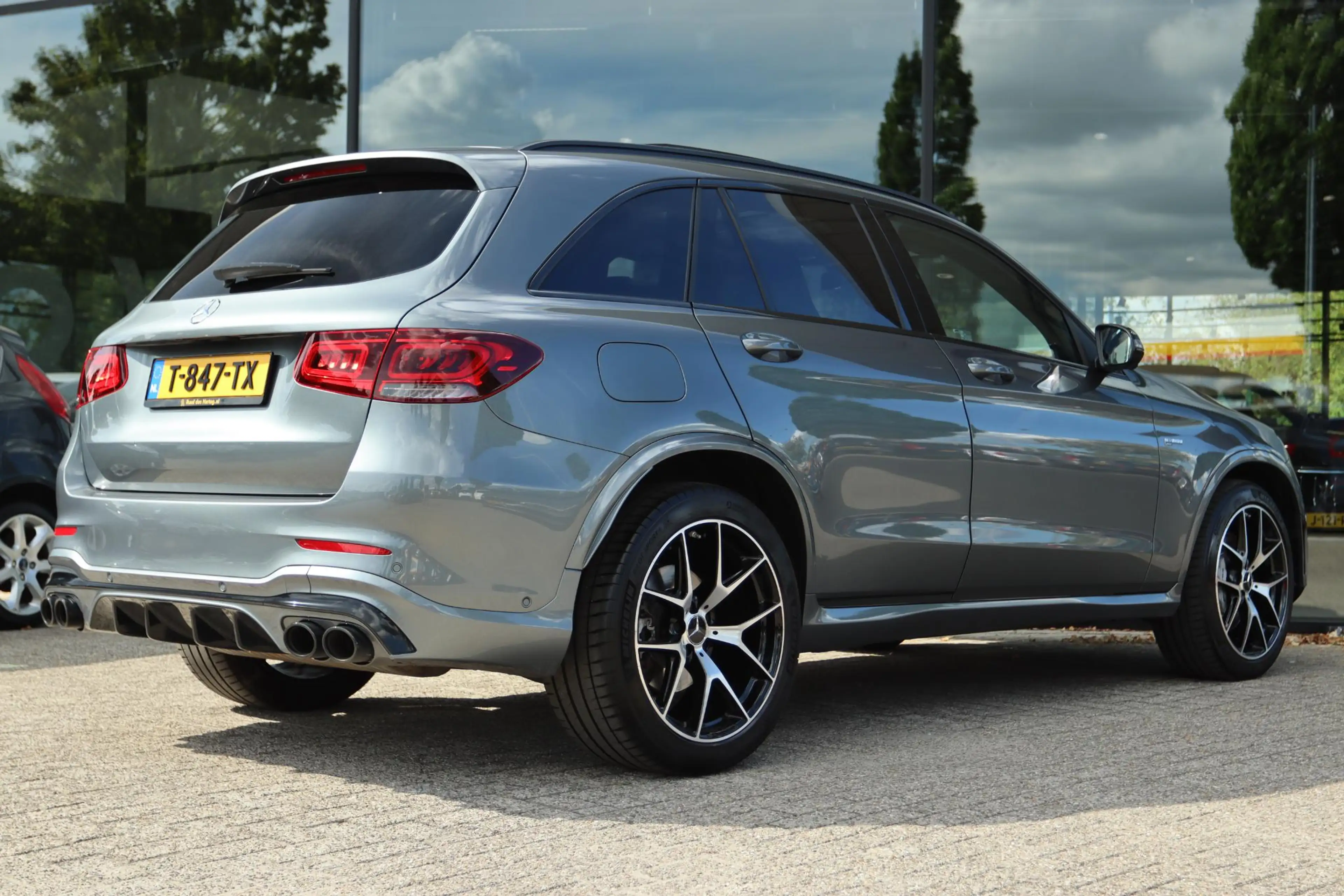 Mercedes-Benz GLC 43 AMG 4MATIC PREMIUM PLUS 391PK | KUIPSTOELEN | PANO | B — photo 2
