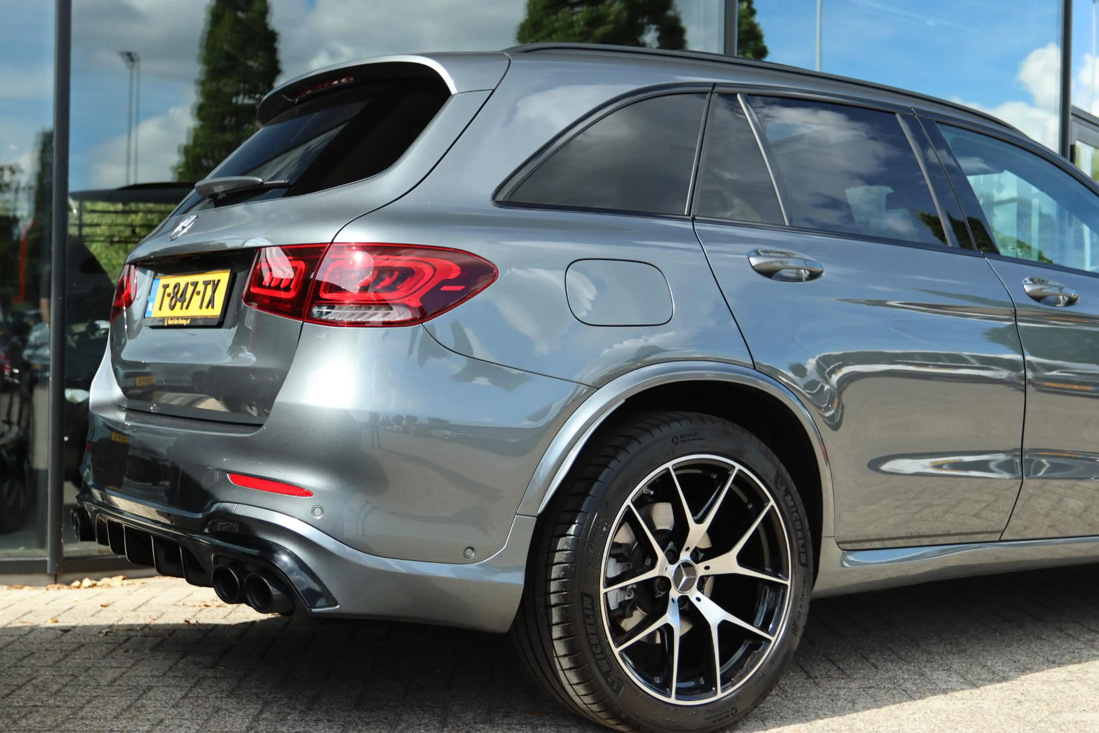 Mercedes-Benz GLC 43 AMG 4MATIC PREMIUM PLUS 391PK | KUIPSTOELEN | PANO | B — photo 11
