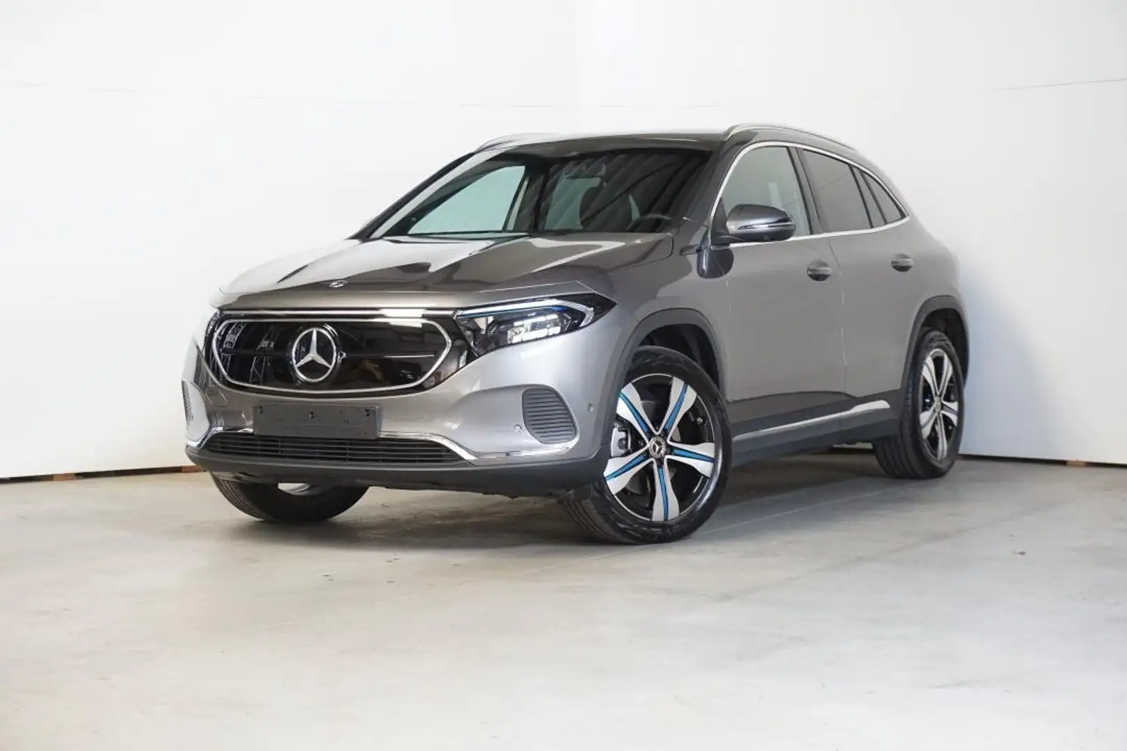 Mercedes-Benz EQA 250 PANO DAK Grijs - 1