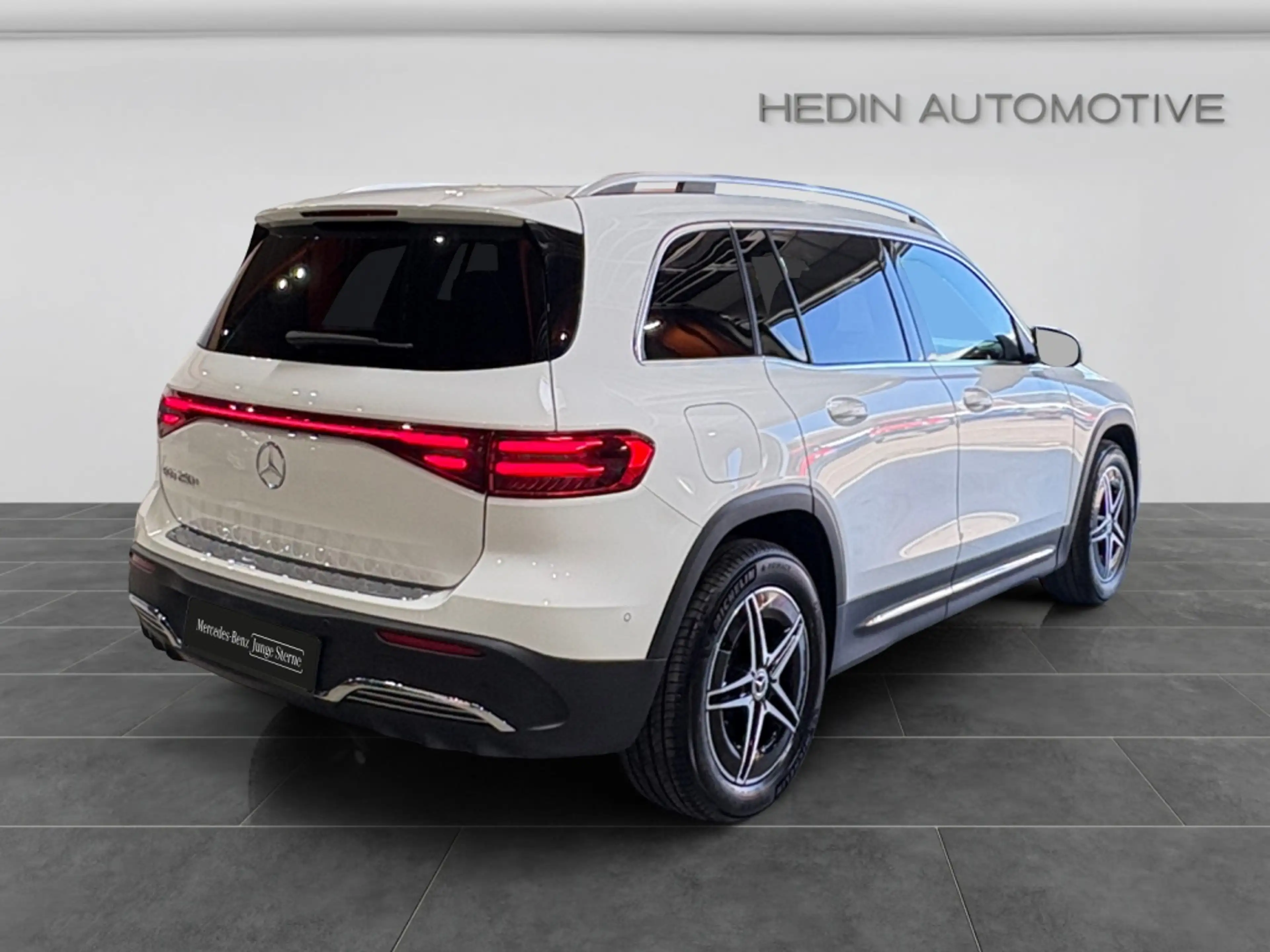 Mercedes-Benz EQB 250 + AMG|360°|TOTW|CarPlay|EASYP|SOUND|AMBI — photo 7