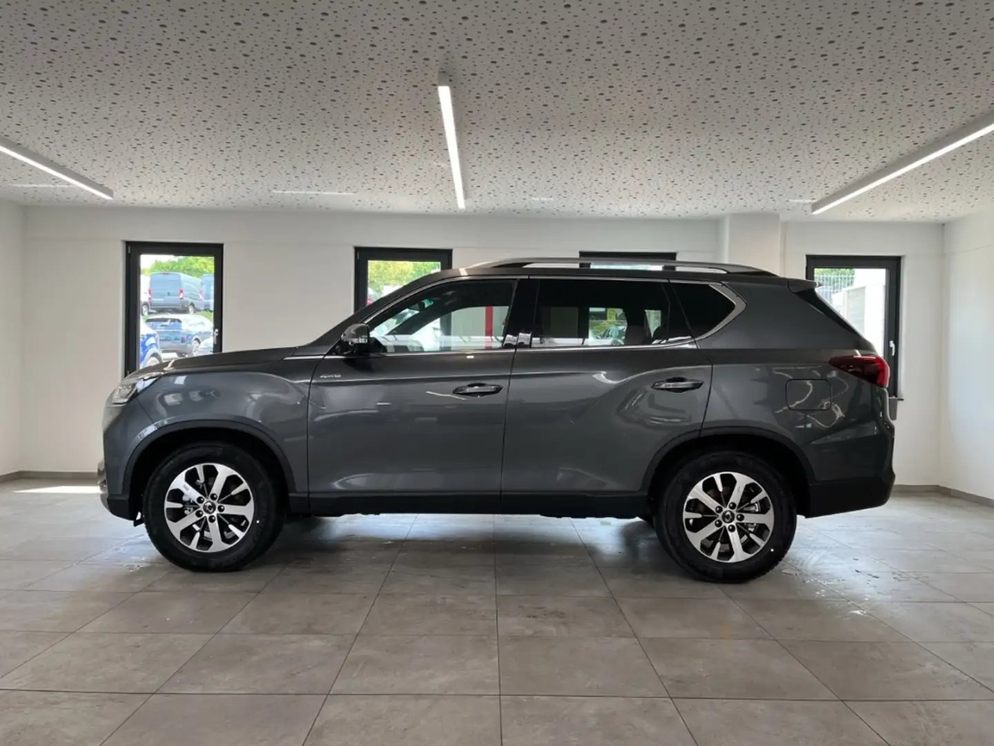 SsangYong Rexton 2.2 D Lux 4WD LED Navi Abstandstempomat Navi Grau - 2